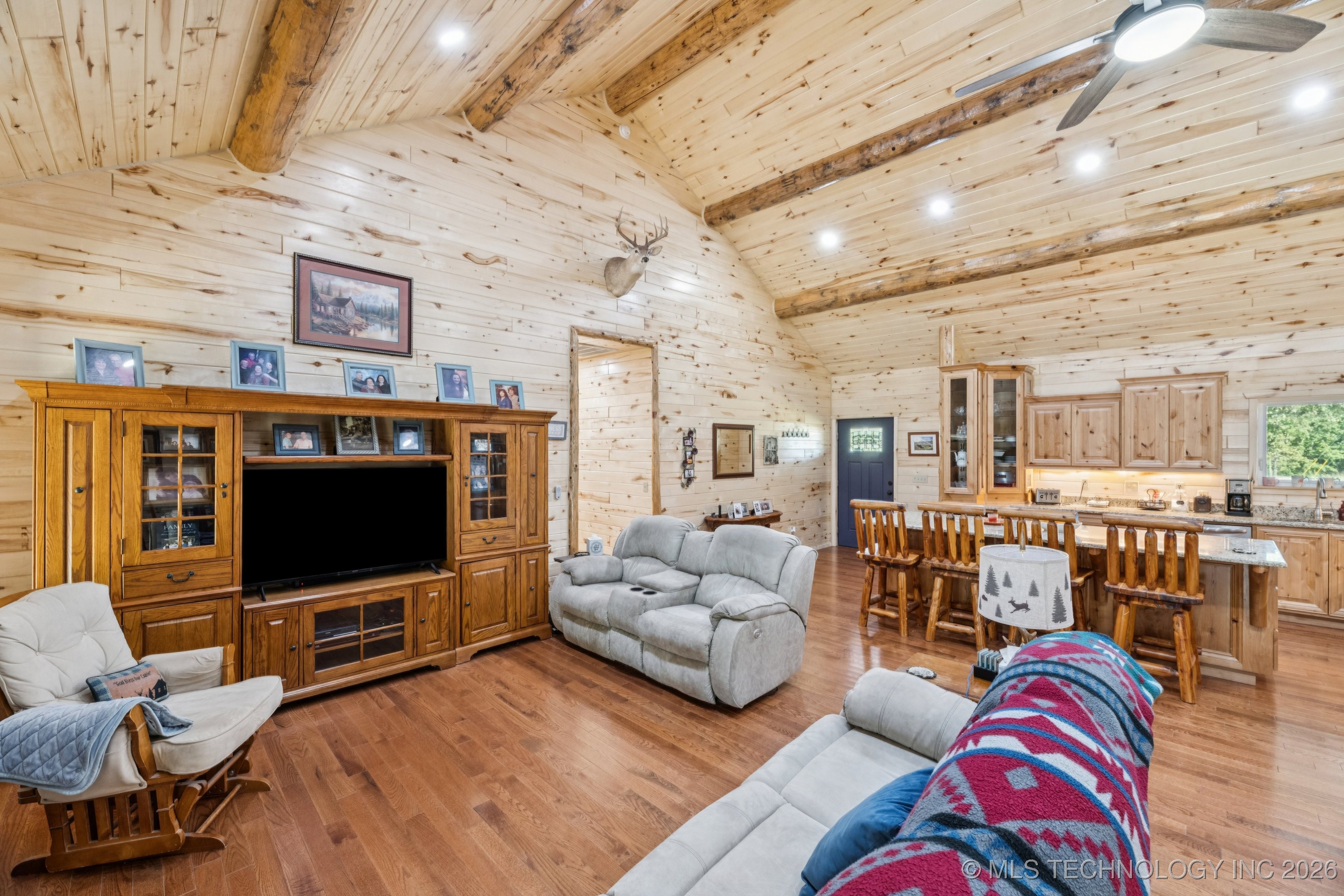 10080 E 420 Road Property Photo 7