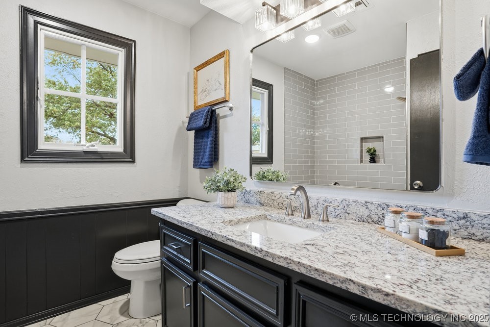 6777 S 71st East Avenue Property Photo 34