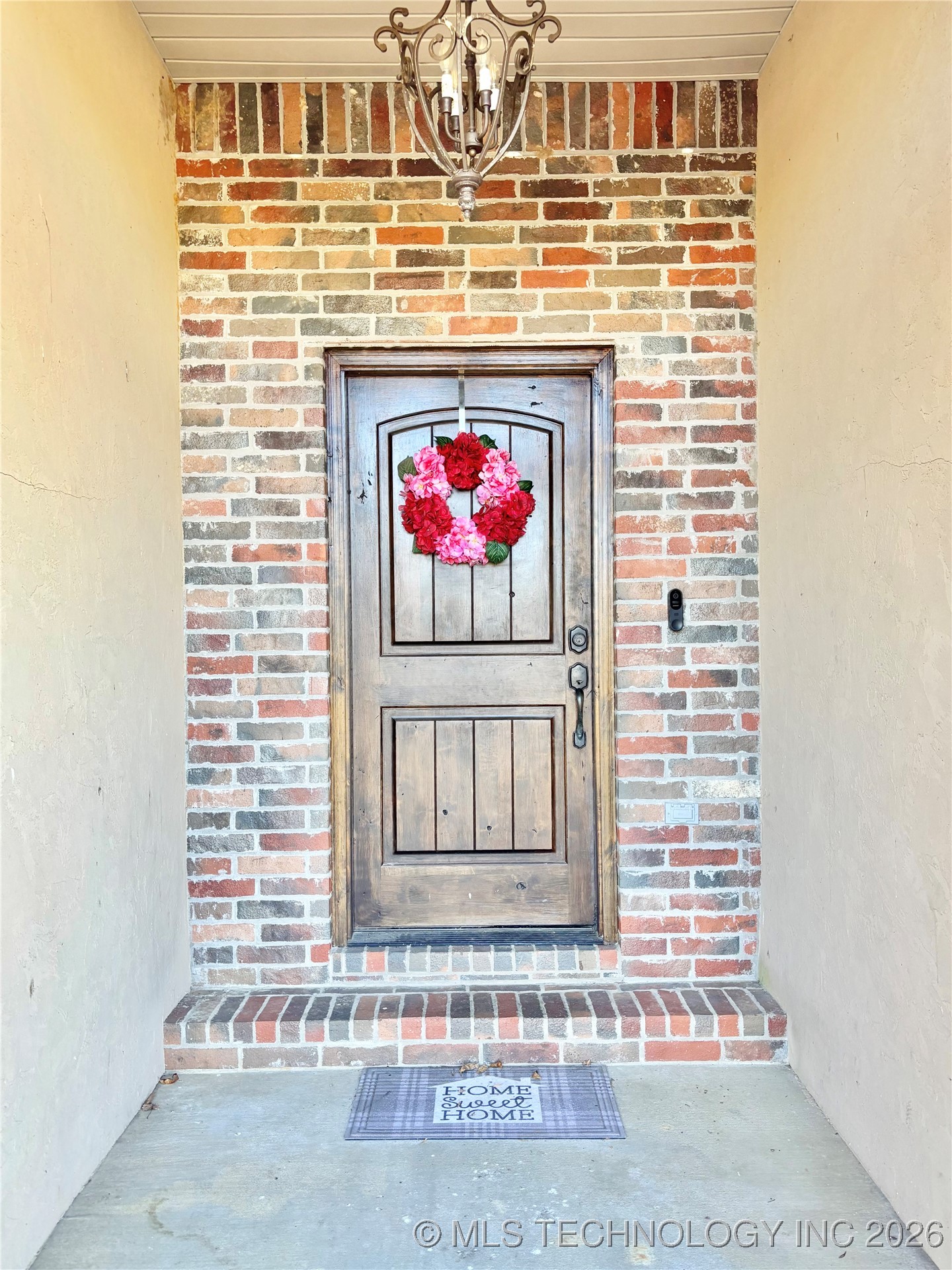 1714 E Old Military Road Property Photo 2