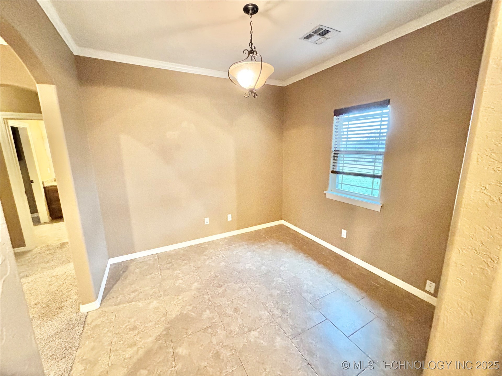 1714 E Old Military Road Property Photo 6