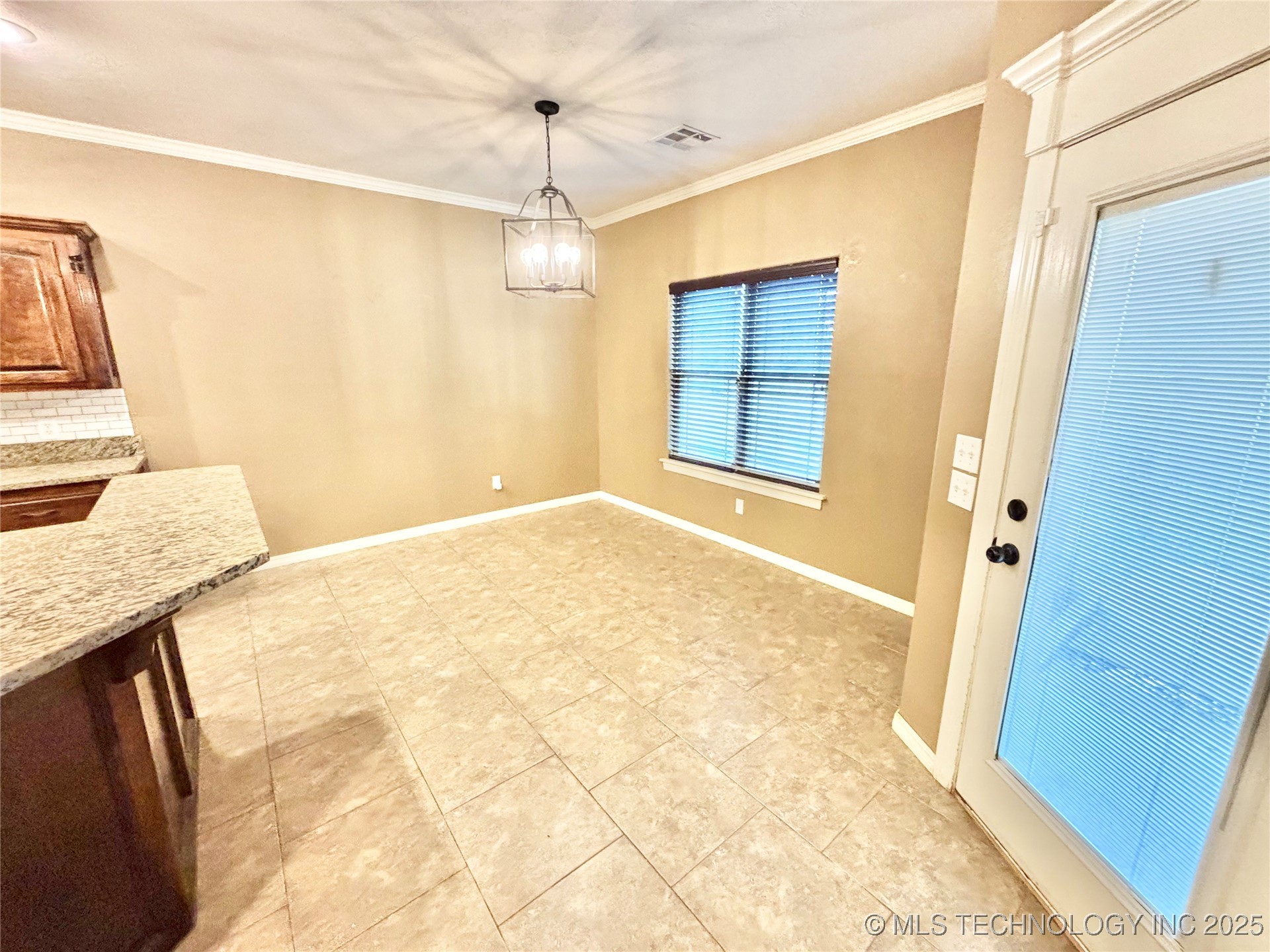 1714 E Old Military Road Property Photo 16