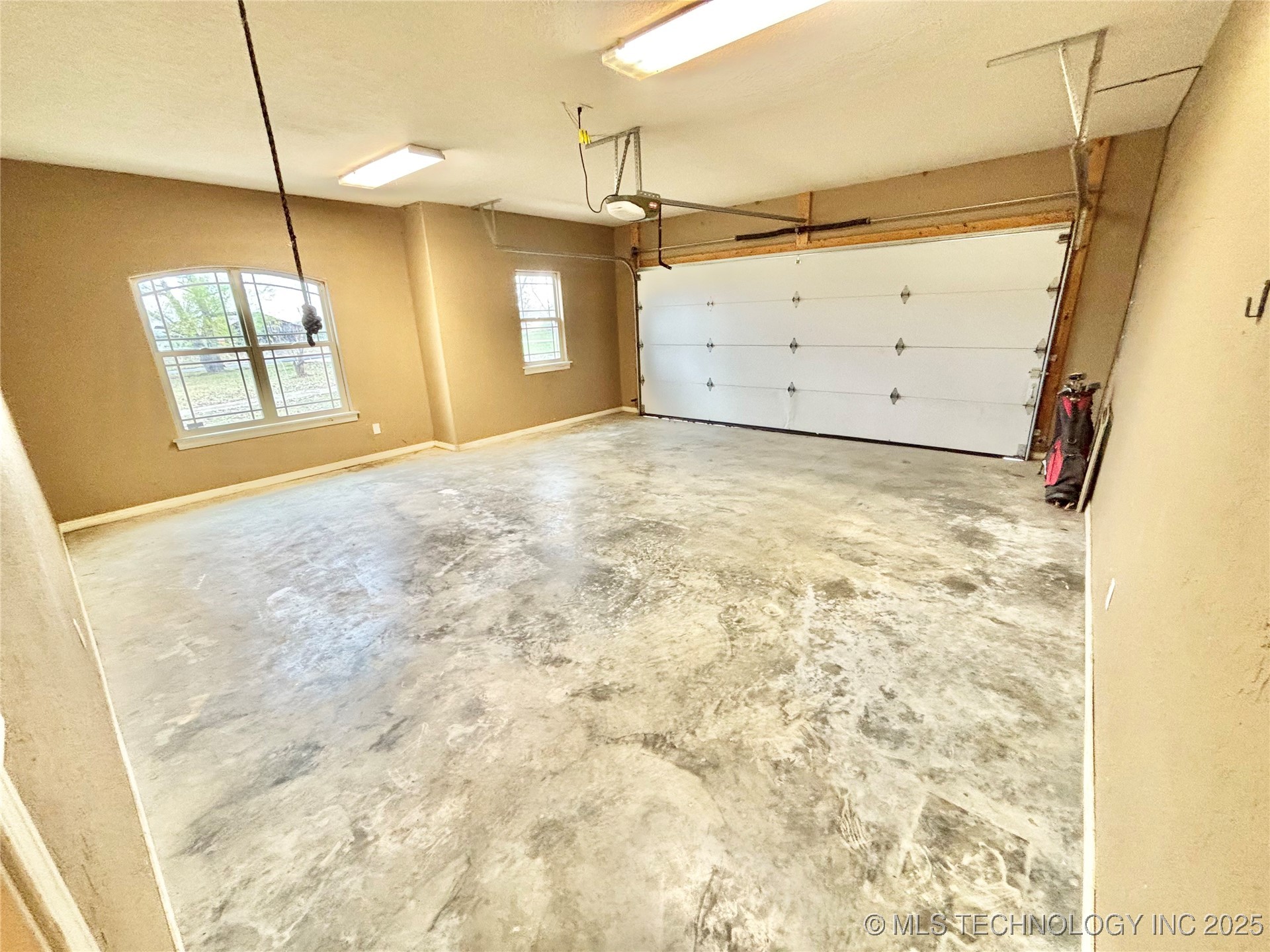 1714 E Old Military Road Property Photo 35