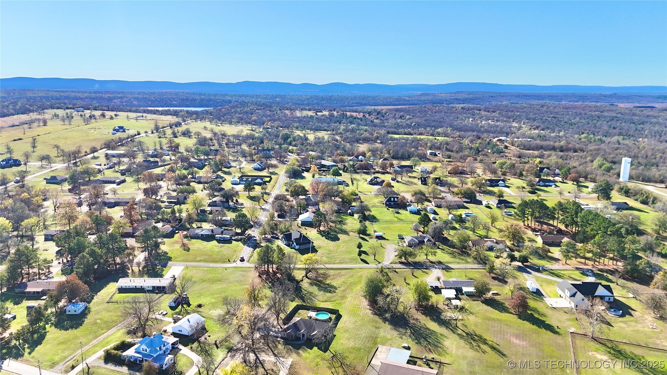 1714 E Old Military Road Property Photo 41