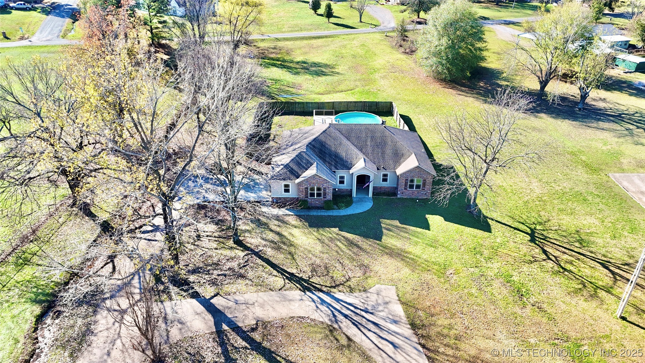 1714 E Old Military Road Property Photo 46