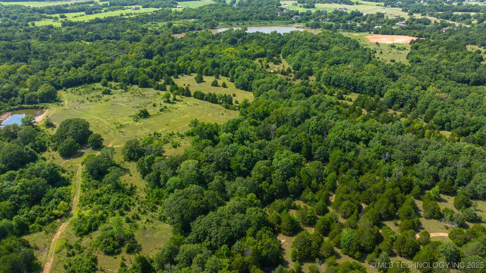County Road 3530 Property Photo 28