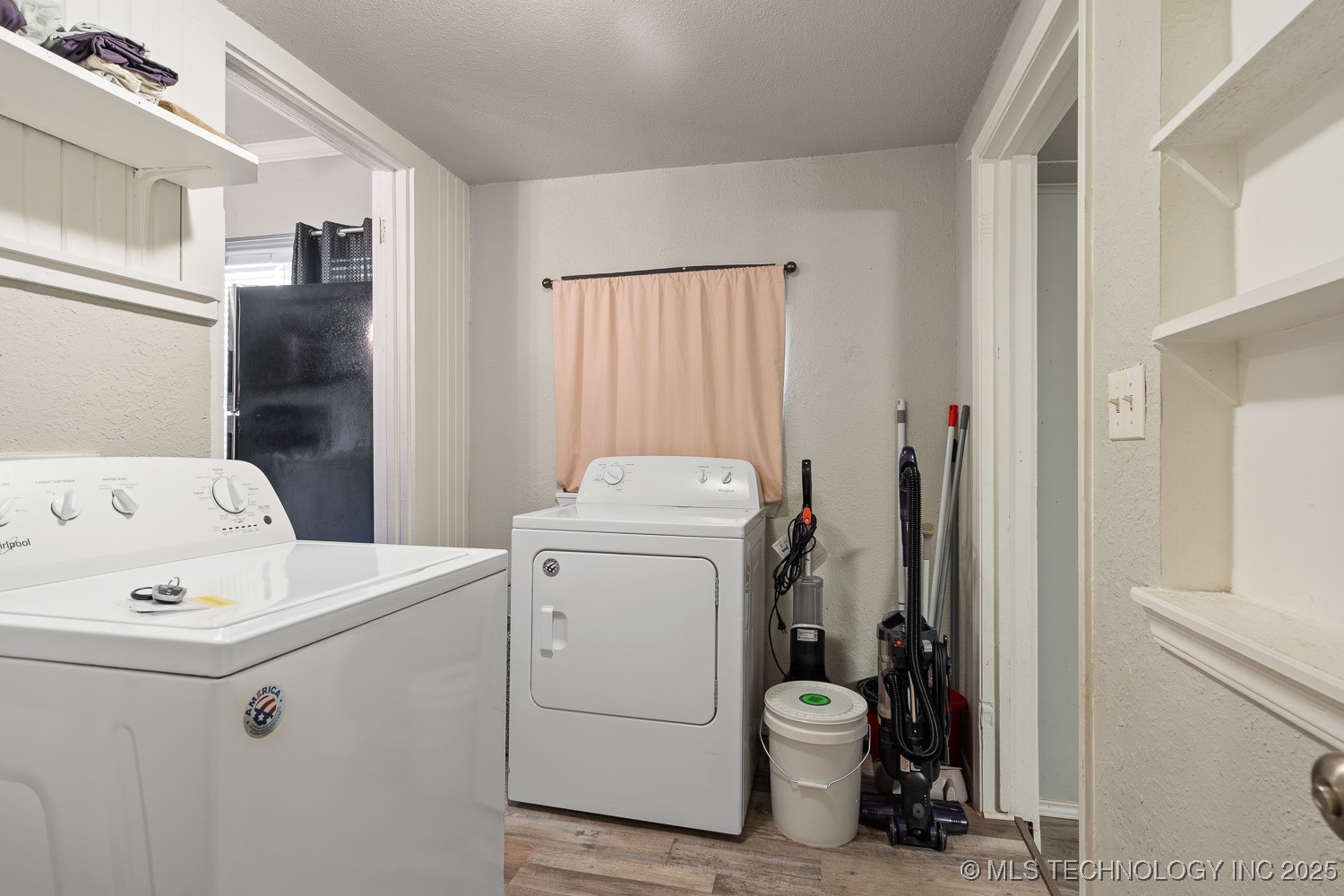 511 2nd Street Property Photo 23