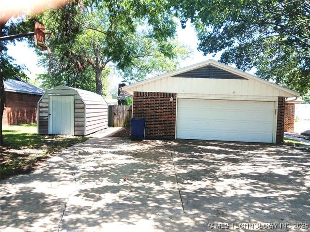 110 W 8th Street Property Photo 24