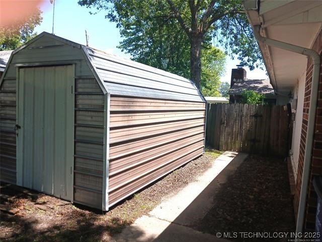 110 W 8th Street Property Photo 25