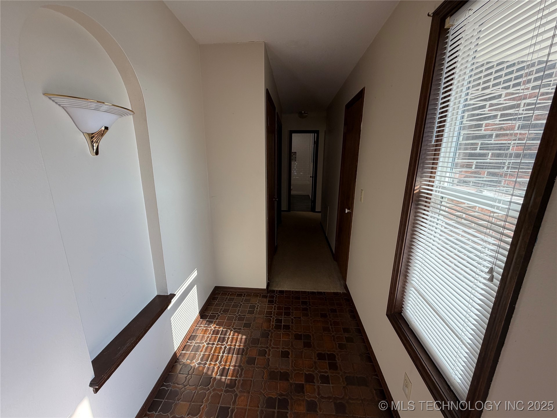 110 W 8th Street Property Photo 32