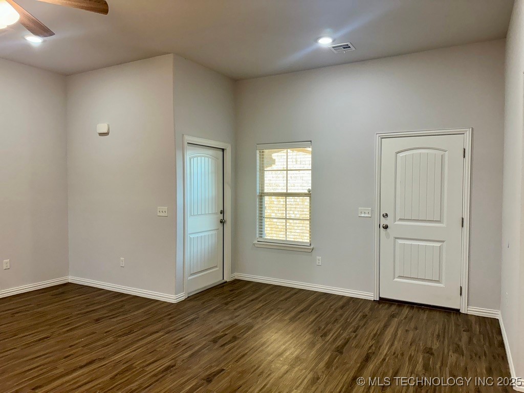 3608 Prairie Crossing Street Property Photo 3