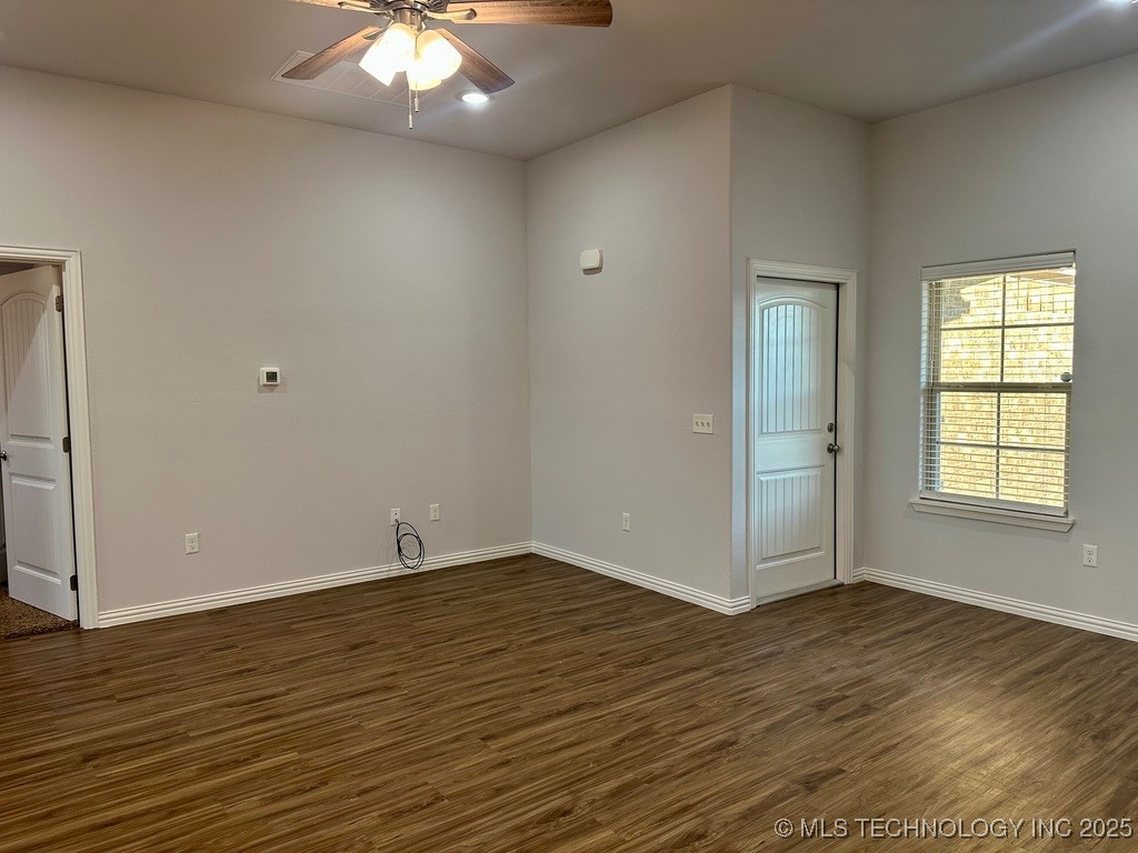 3608 Prairie Crossing Street Property Photo 5