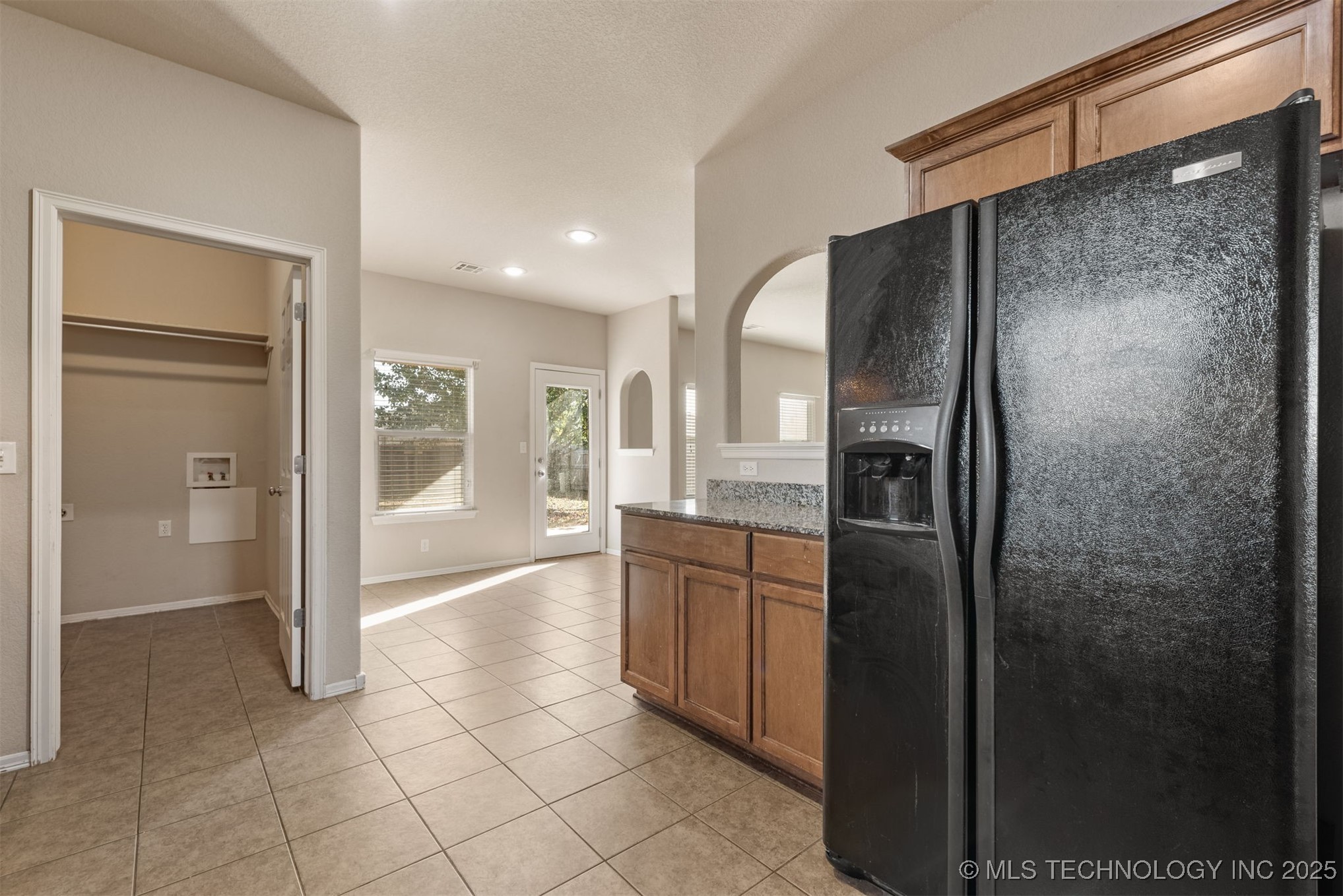 10749 N 153rd East Avenue Property Photo 10