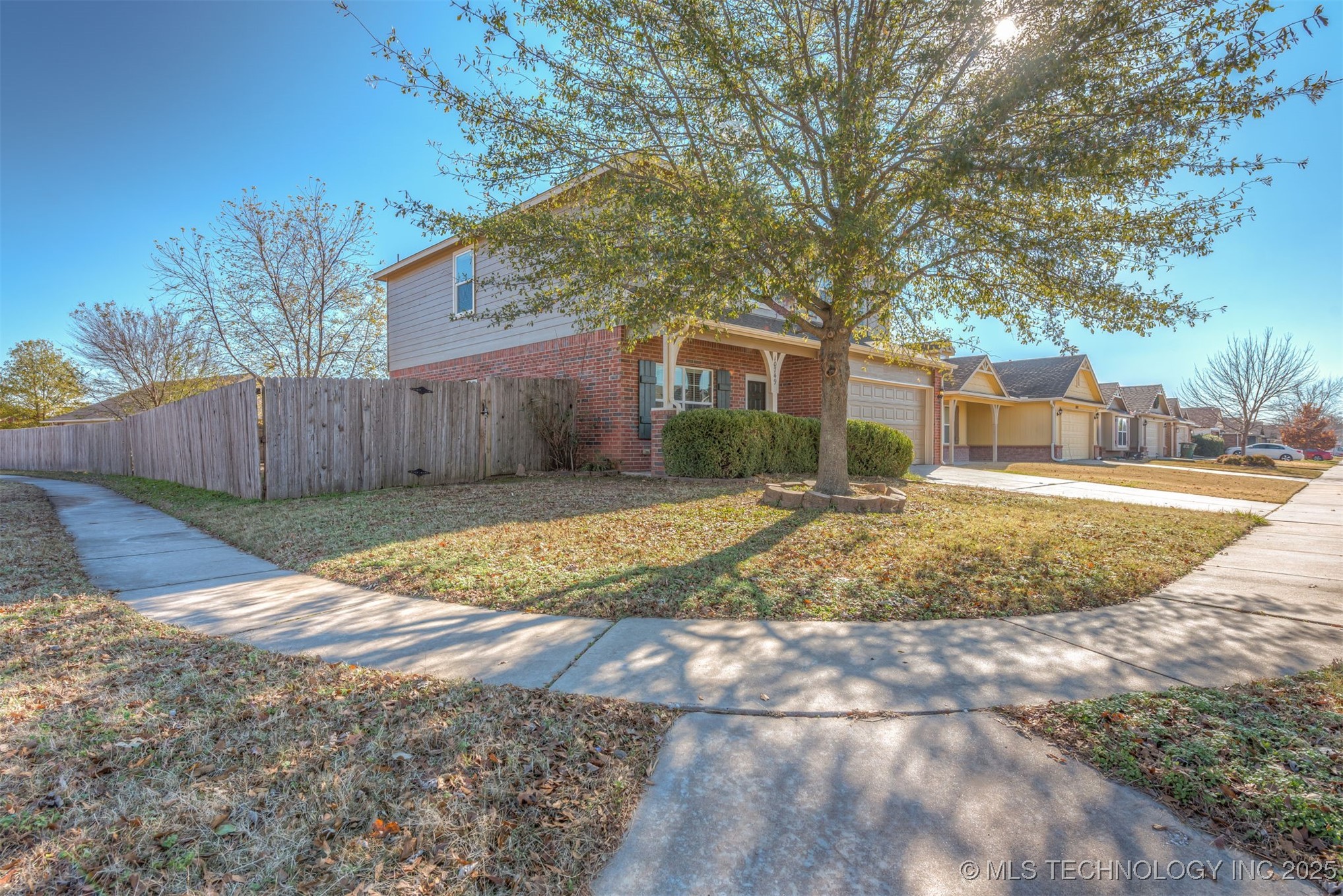 10749 N 153rd East Avenue Property Photo 22