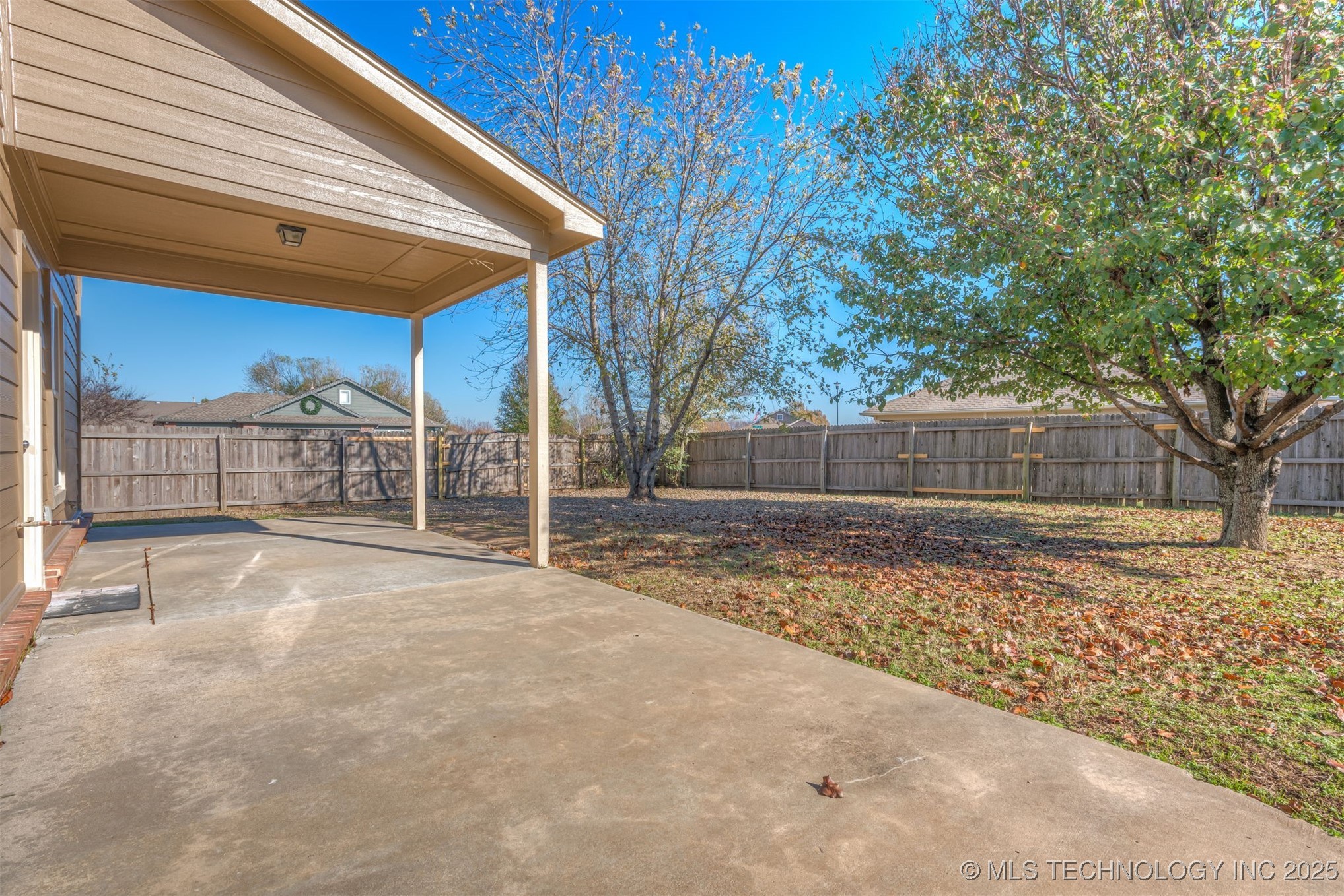 10749 N 153rd East Avenue Property Photo 24