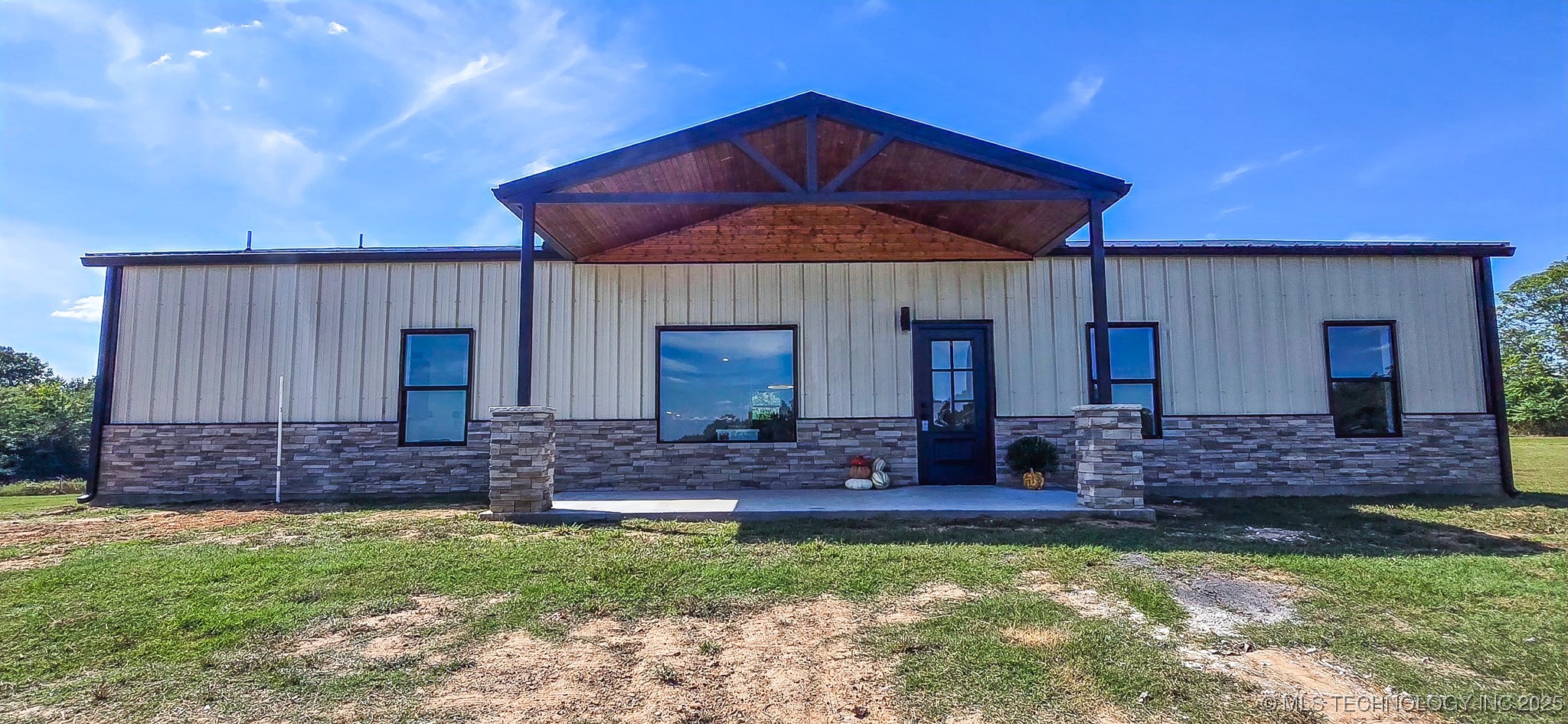 64 Reagan Drive Property Photo 2