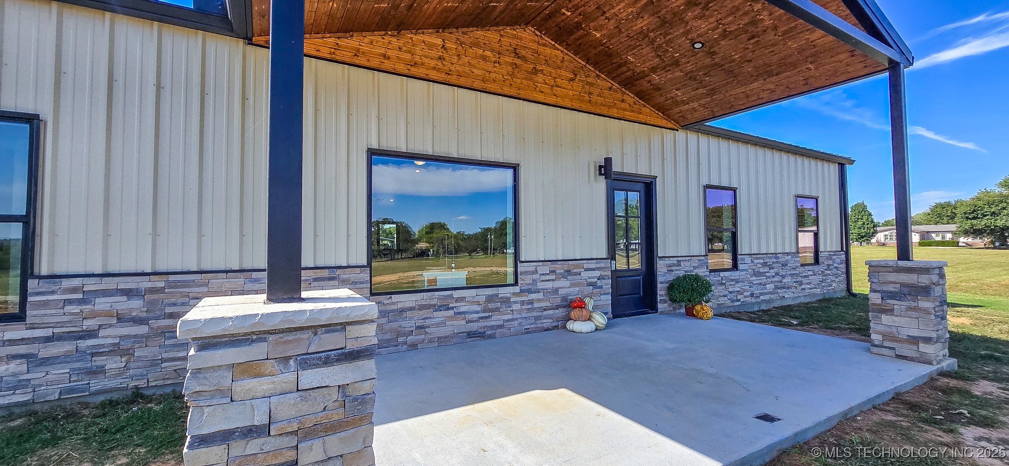 64 Reagan Drive Property Photo 5