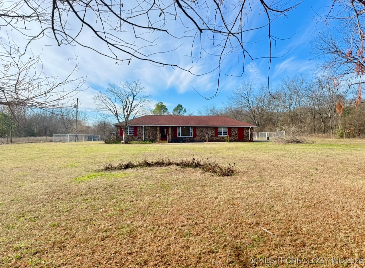 18411 S Lake Region Road Property Photo 2