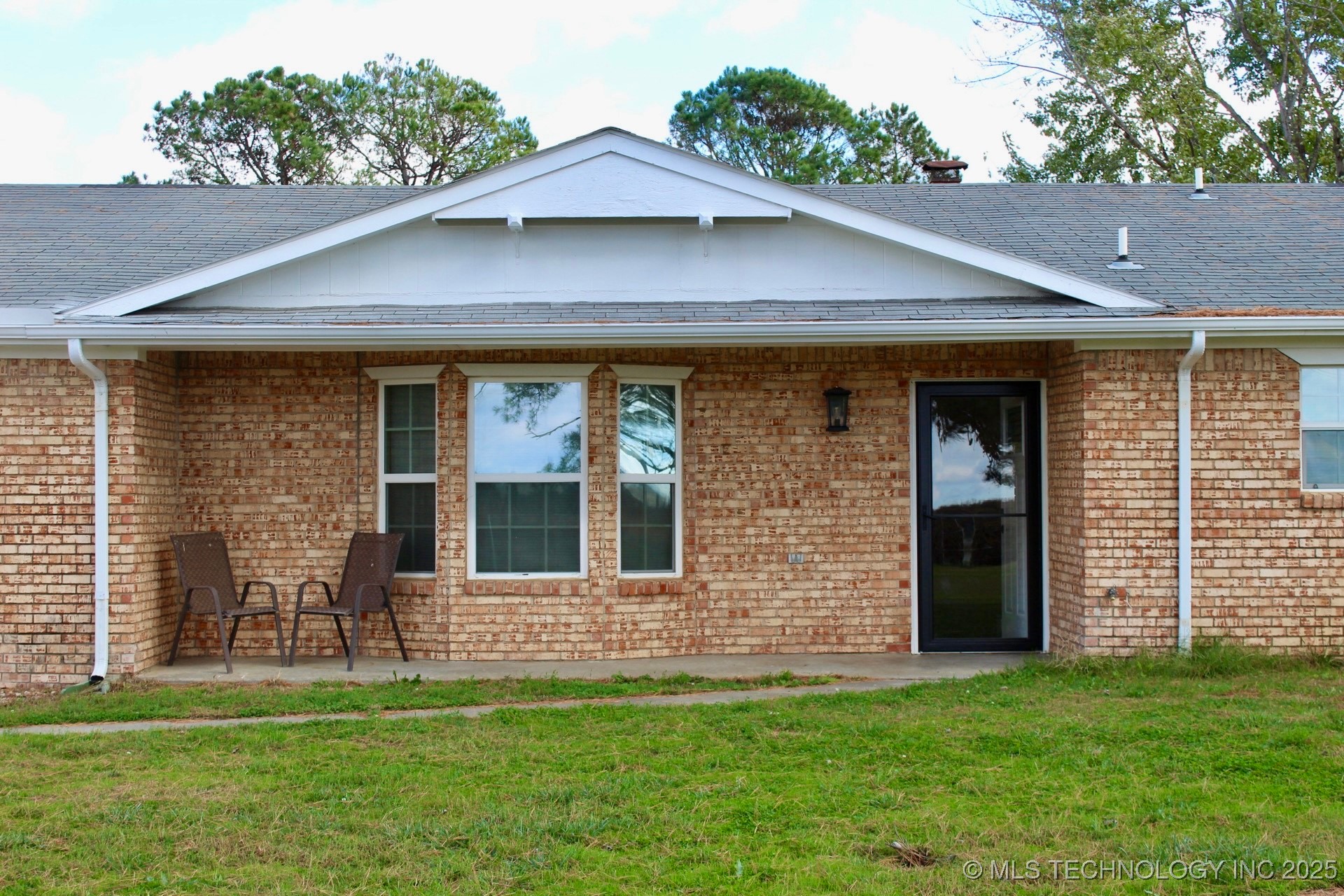 11086 N 368 Road Property Photo 4