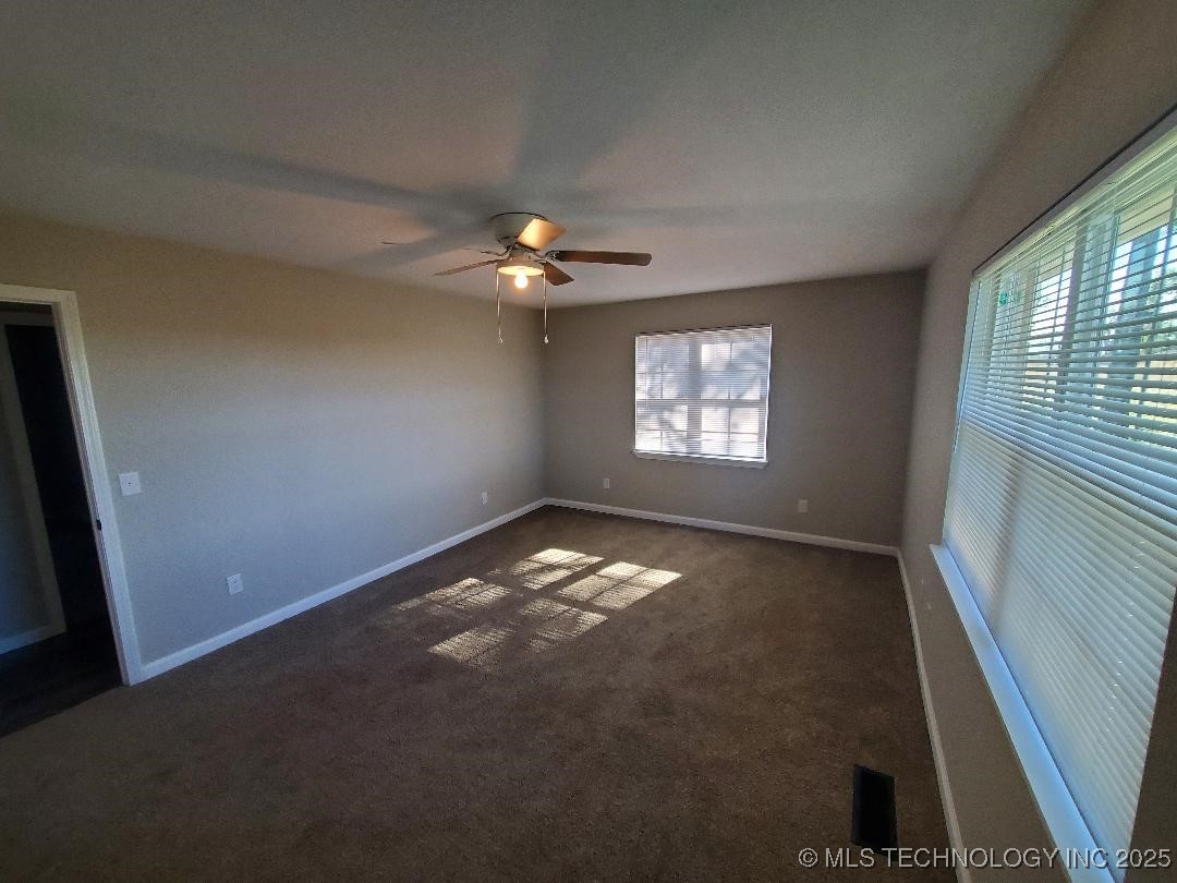 11086 N 368 Road Property Photo 18