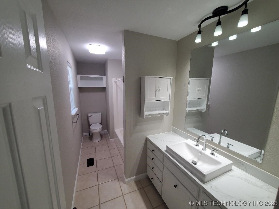 11086 N 368 Road Property Photo 24