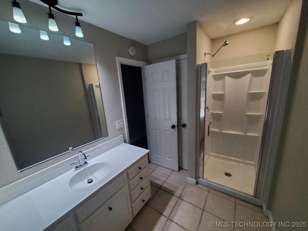 11086 N 368 Road Property Photo 27