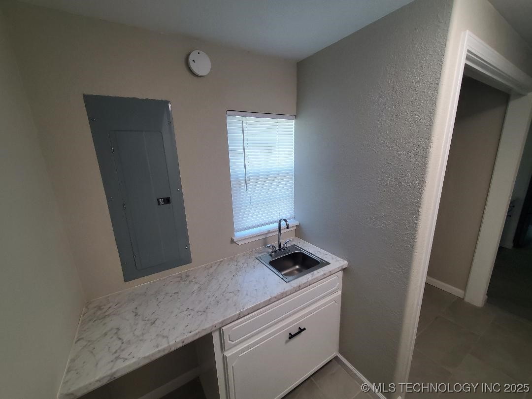 11086 N 368 Road Property Photo 28