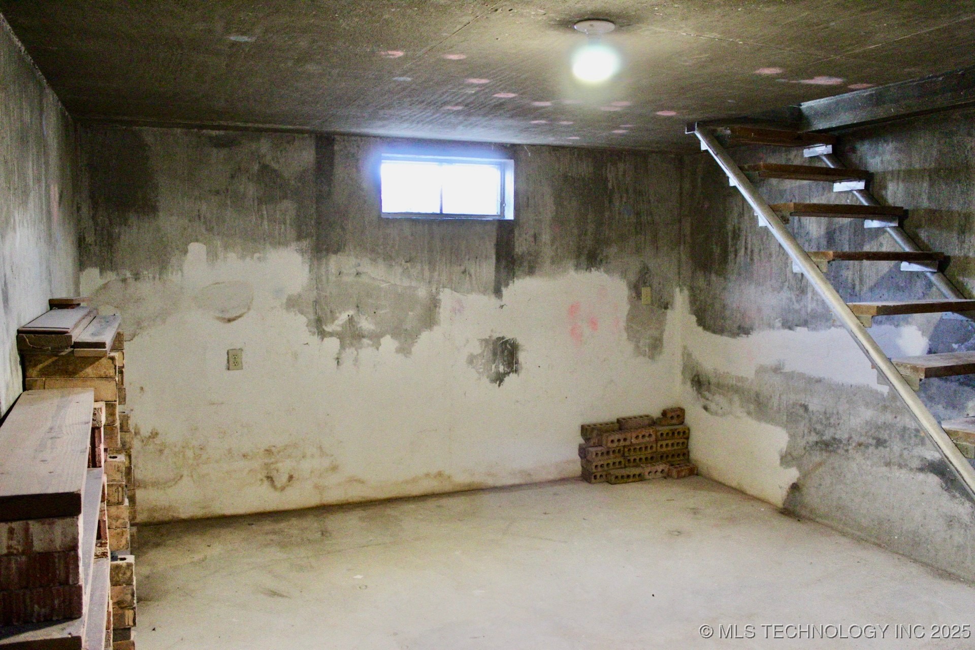 11086 N 368 Road Property Photo 31