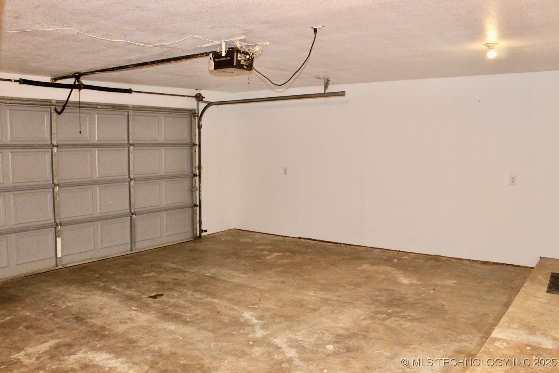 11086 N 368 Road Property Photo 32