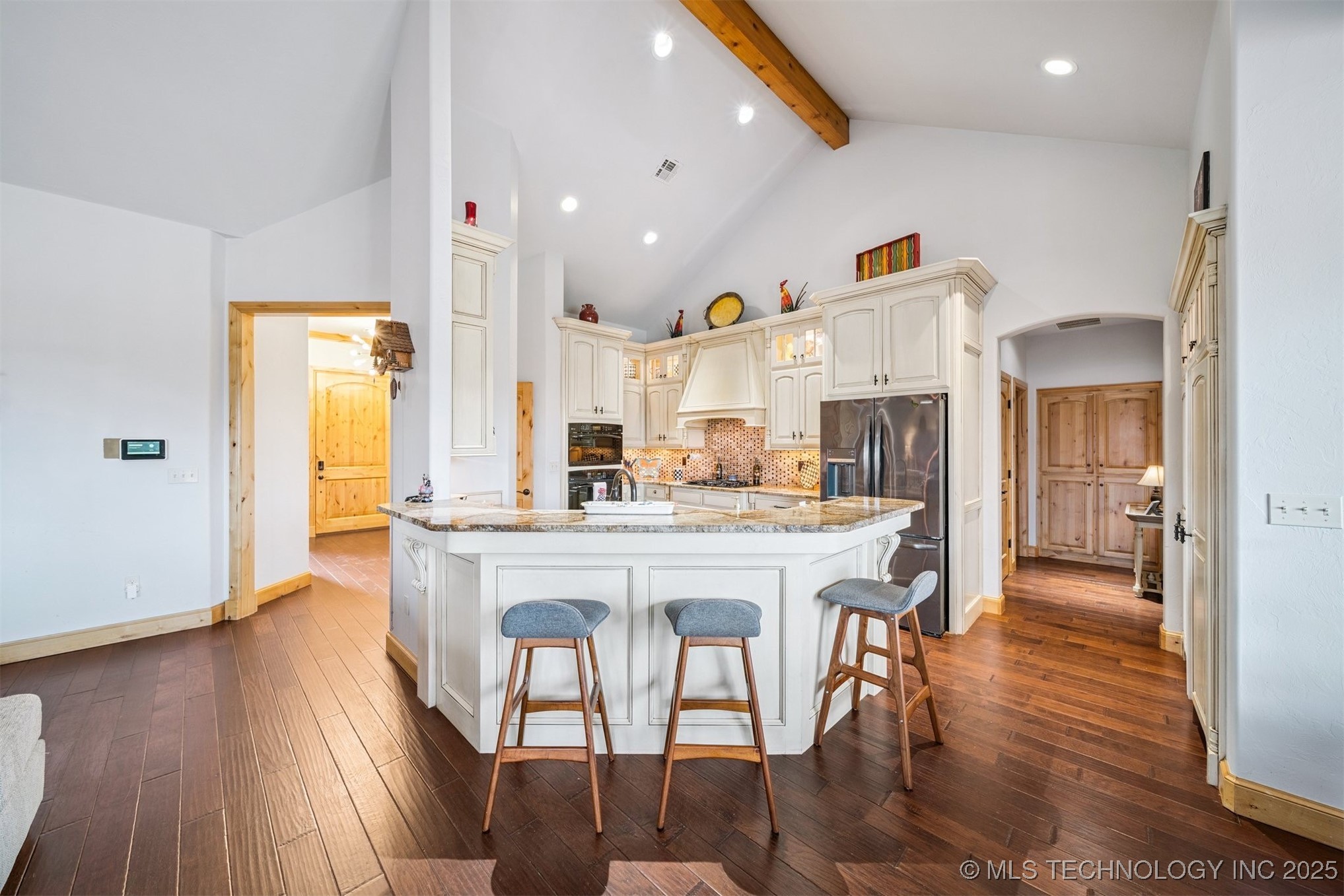 904 W 9th Street Property Photo 10