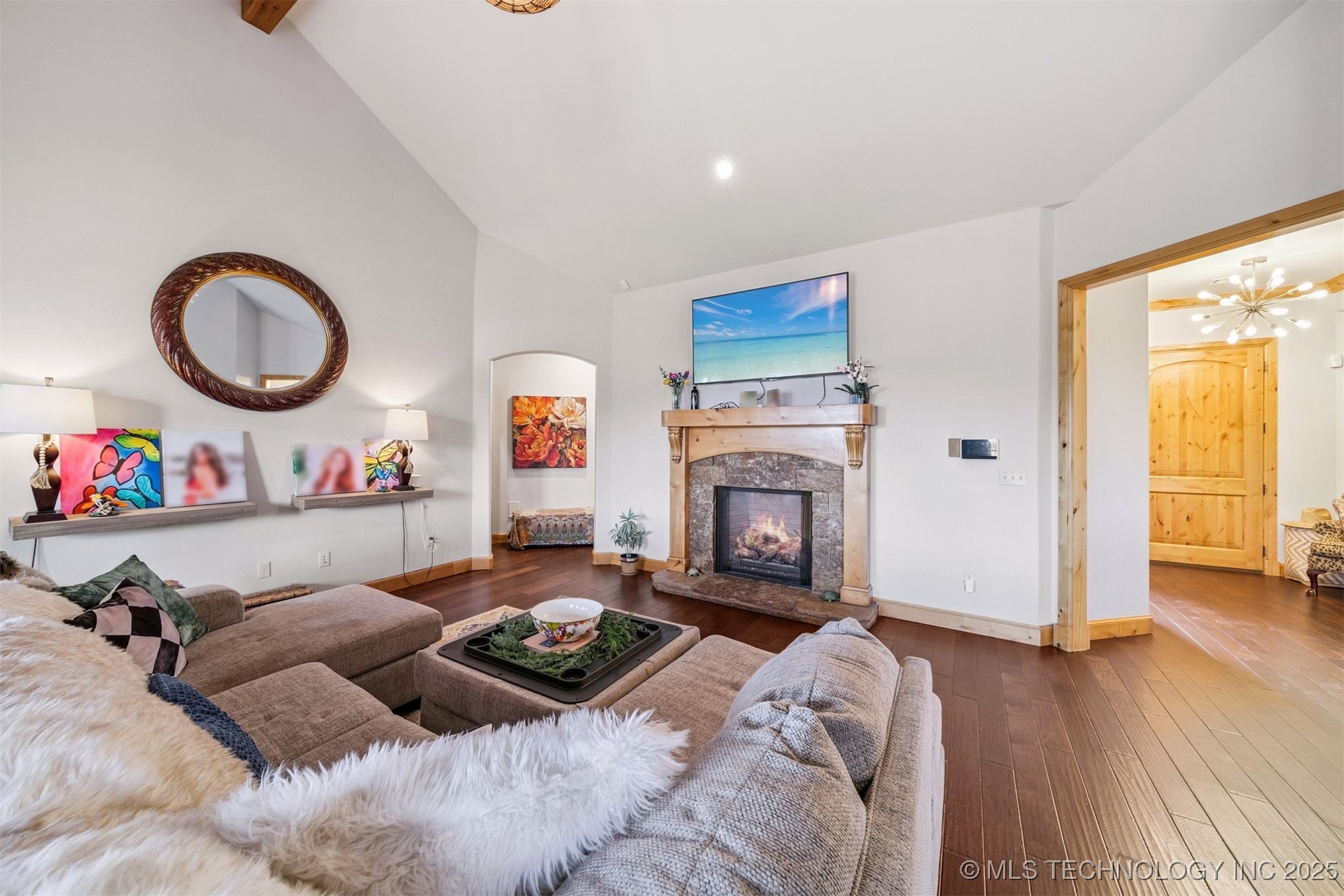 904 W 9th Street Property Photo 12