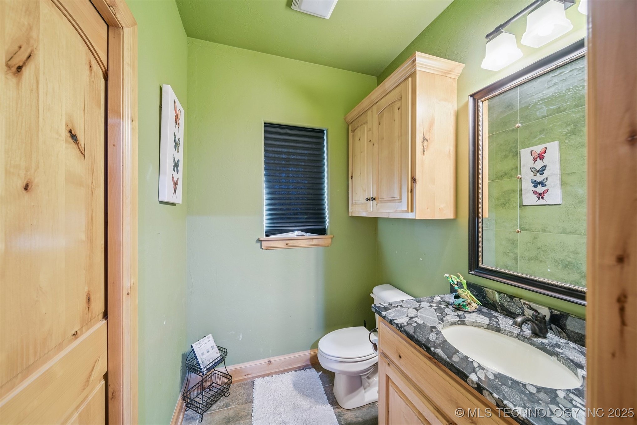 904 W 9th Street Property Photo 20