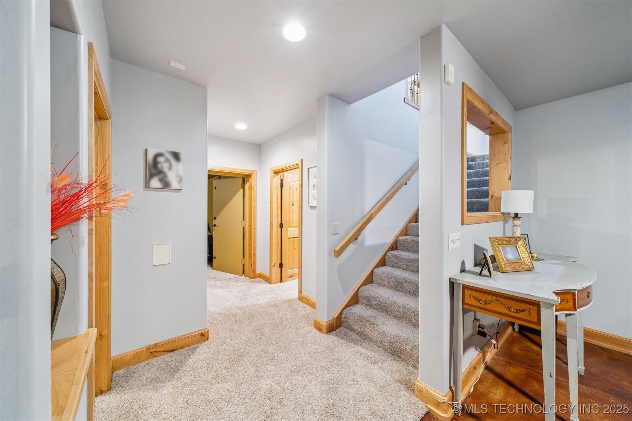 904 W 9th Street Property Photo 22