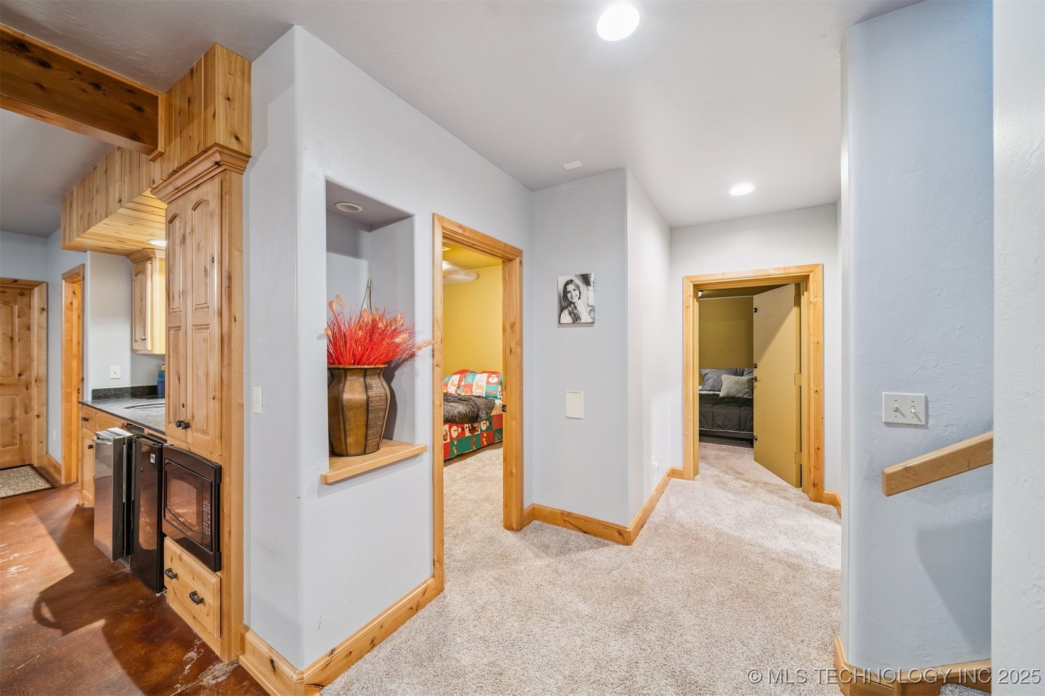 904 W 9th Street Property Photo 27