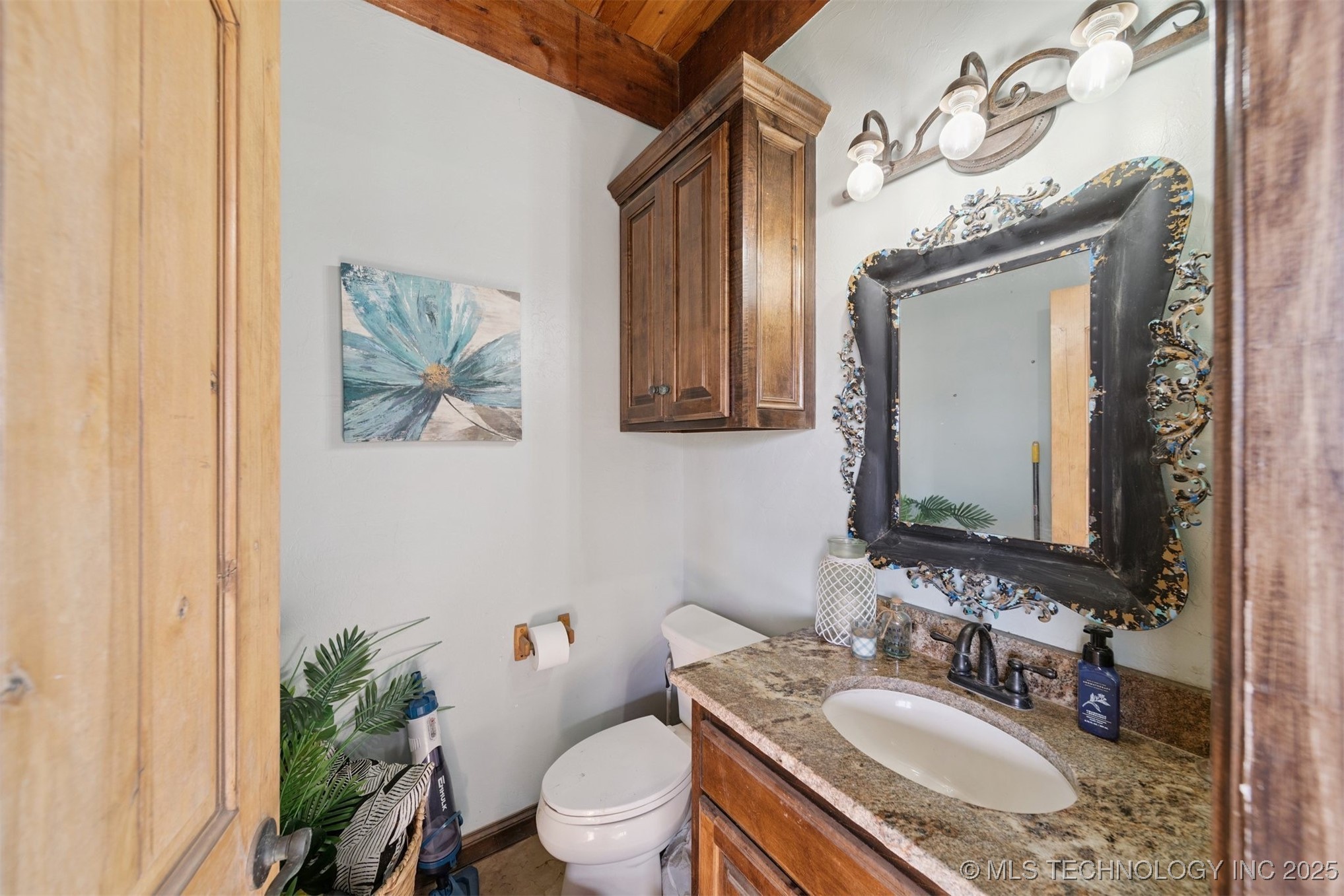 904 W 9th Street Property Photo 30