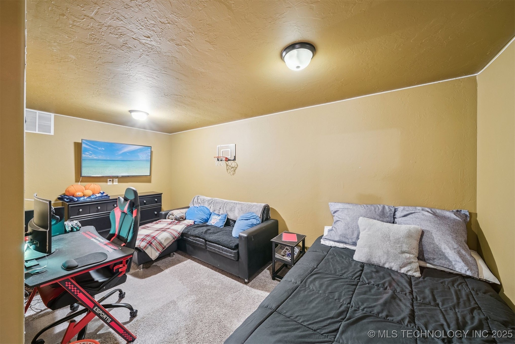 904 W 9th Street Property Photo 31