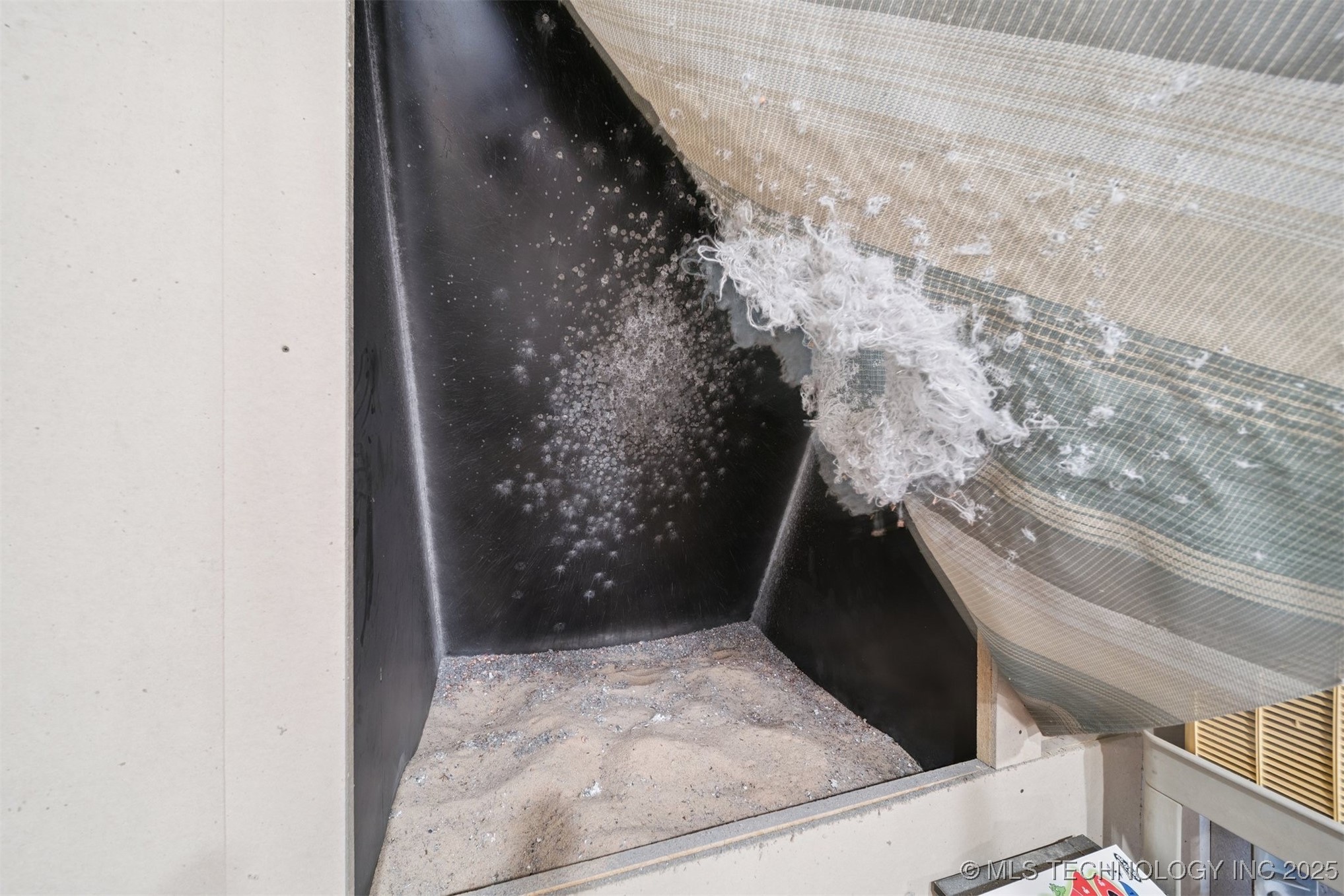 904 W 9th Street Property Photo 44