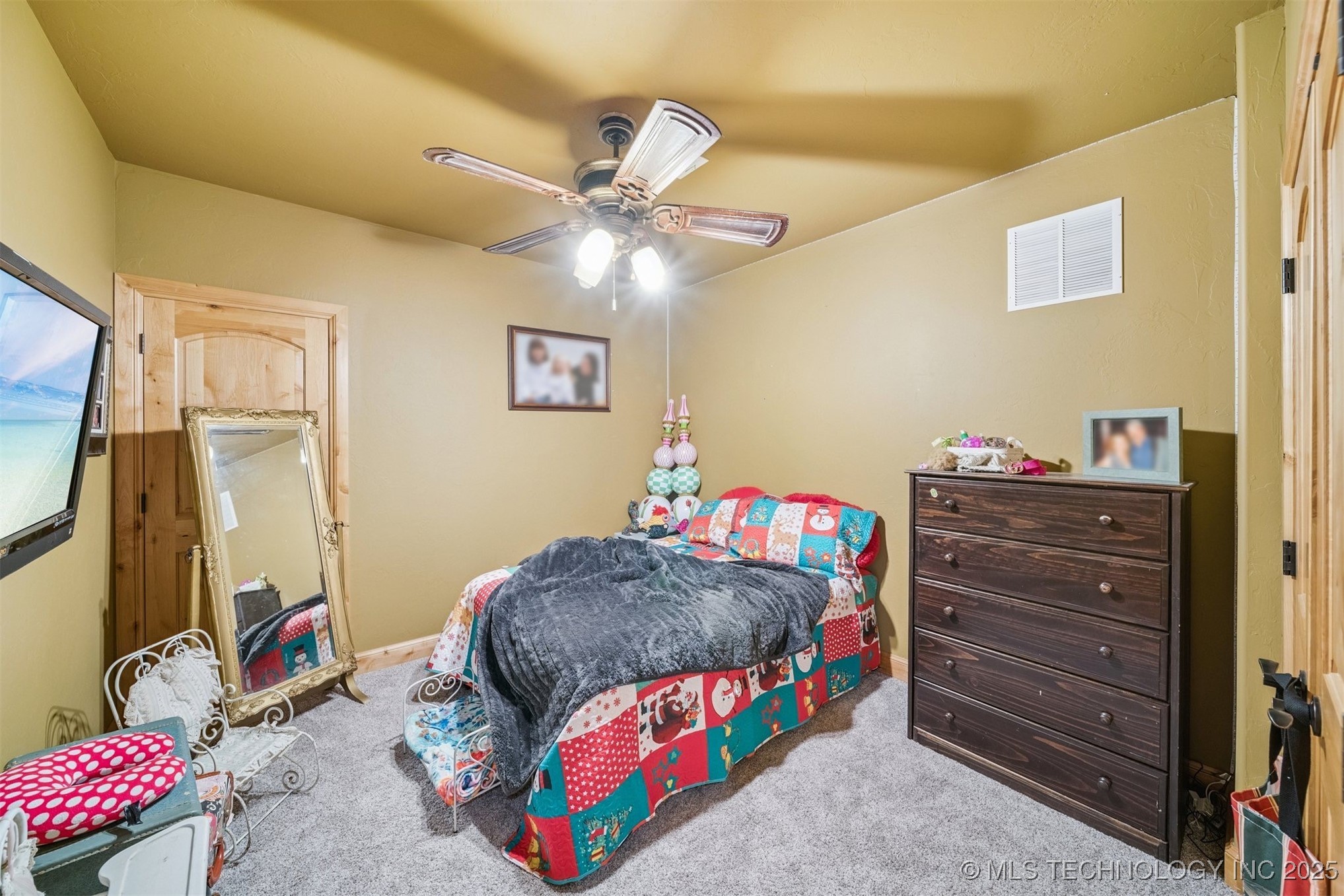 904 W 9th Street Property Photo 49