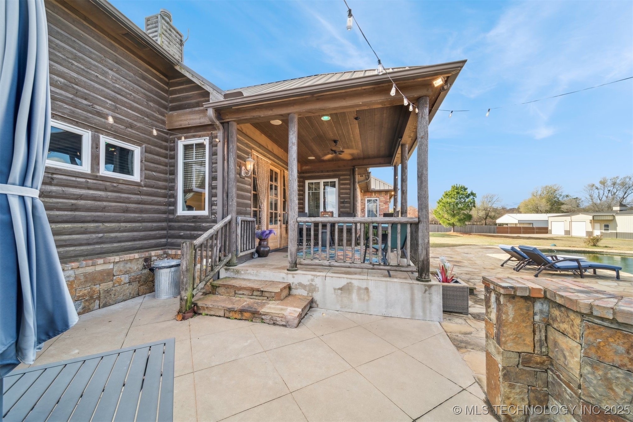 904 W 9th Street Property Photo 55