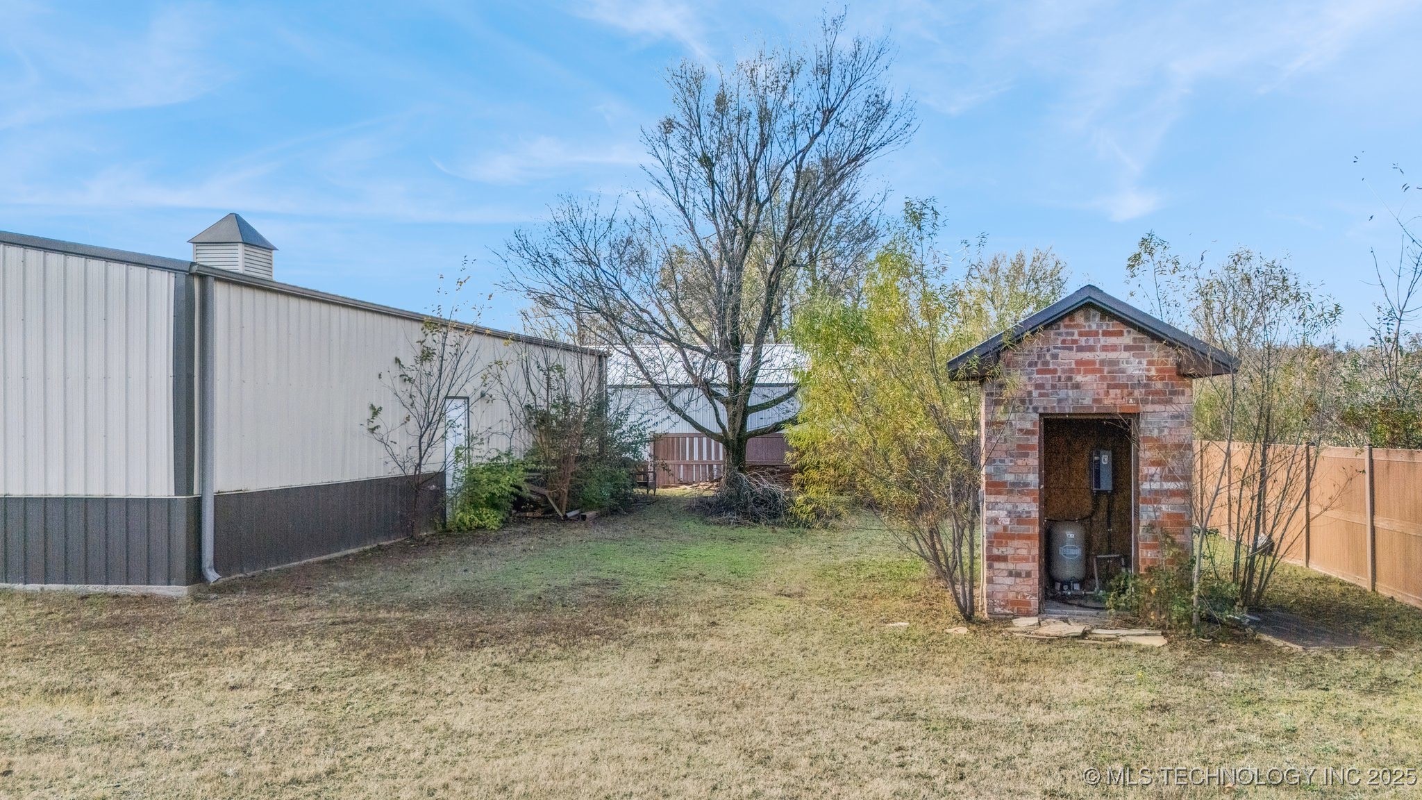 904 W 9th Street Property Photo 62