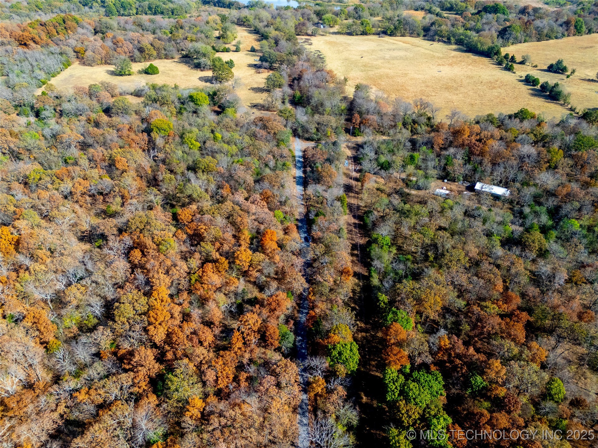 2 E Davis Field Road Property Photo 6