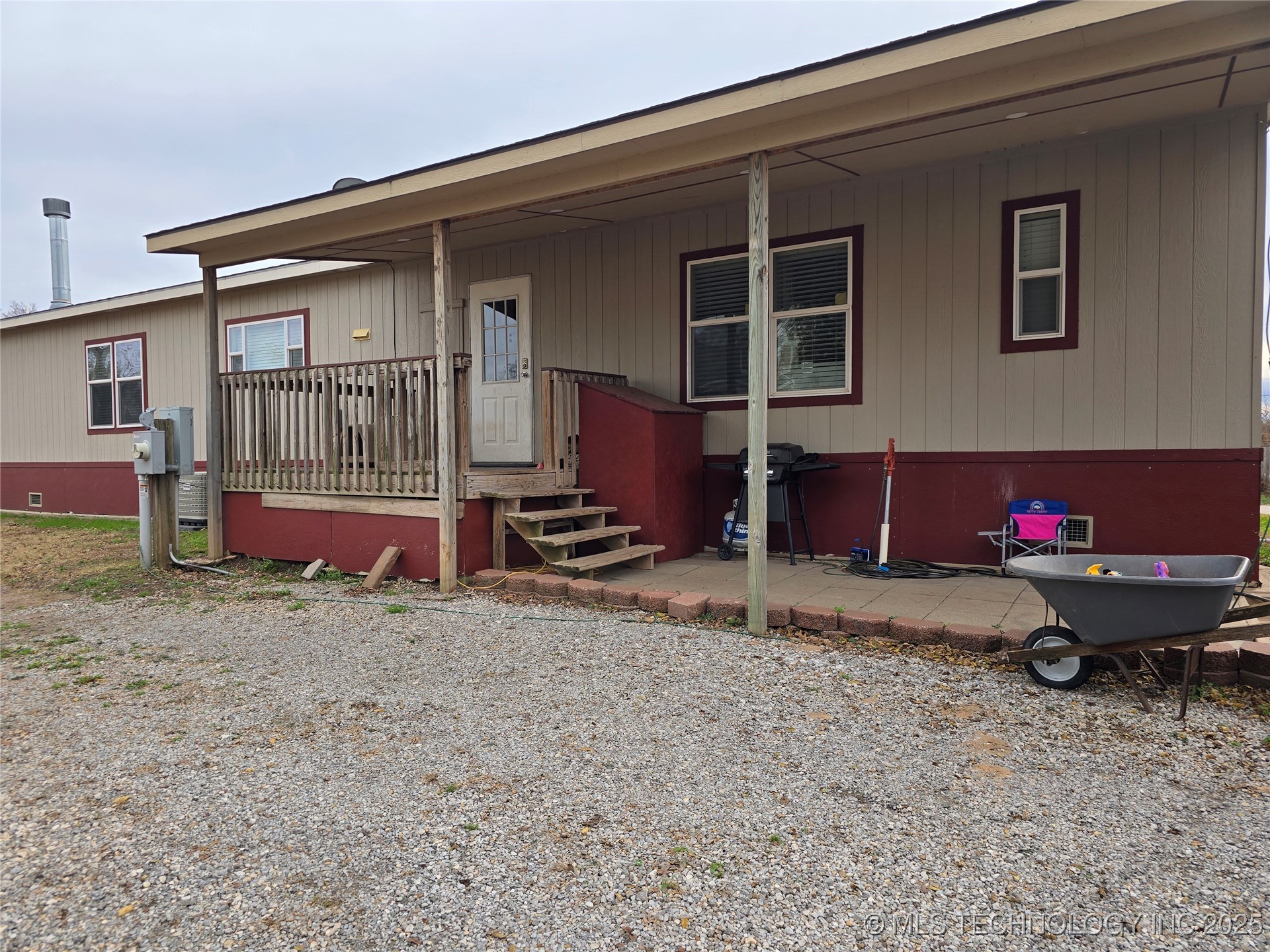 306 W Oklahoma Property Photo 6