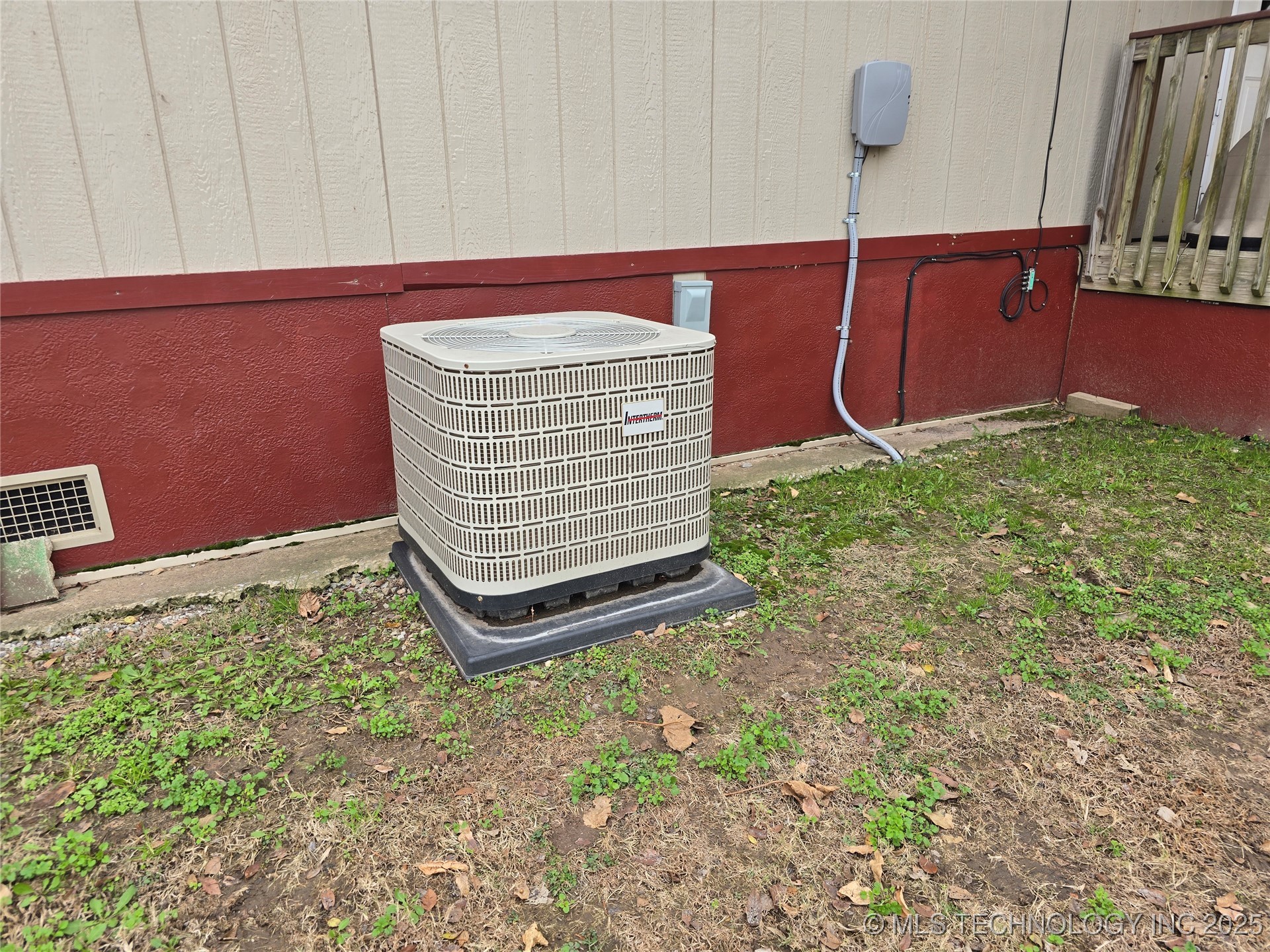 306 W Oklahoma Property Photo 9