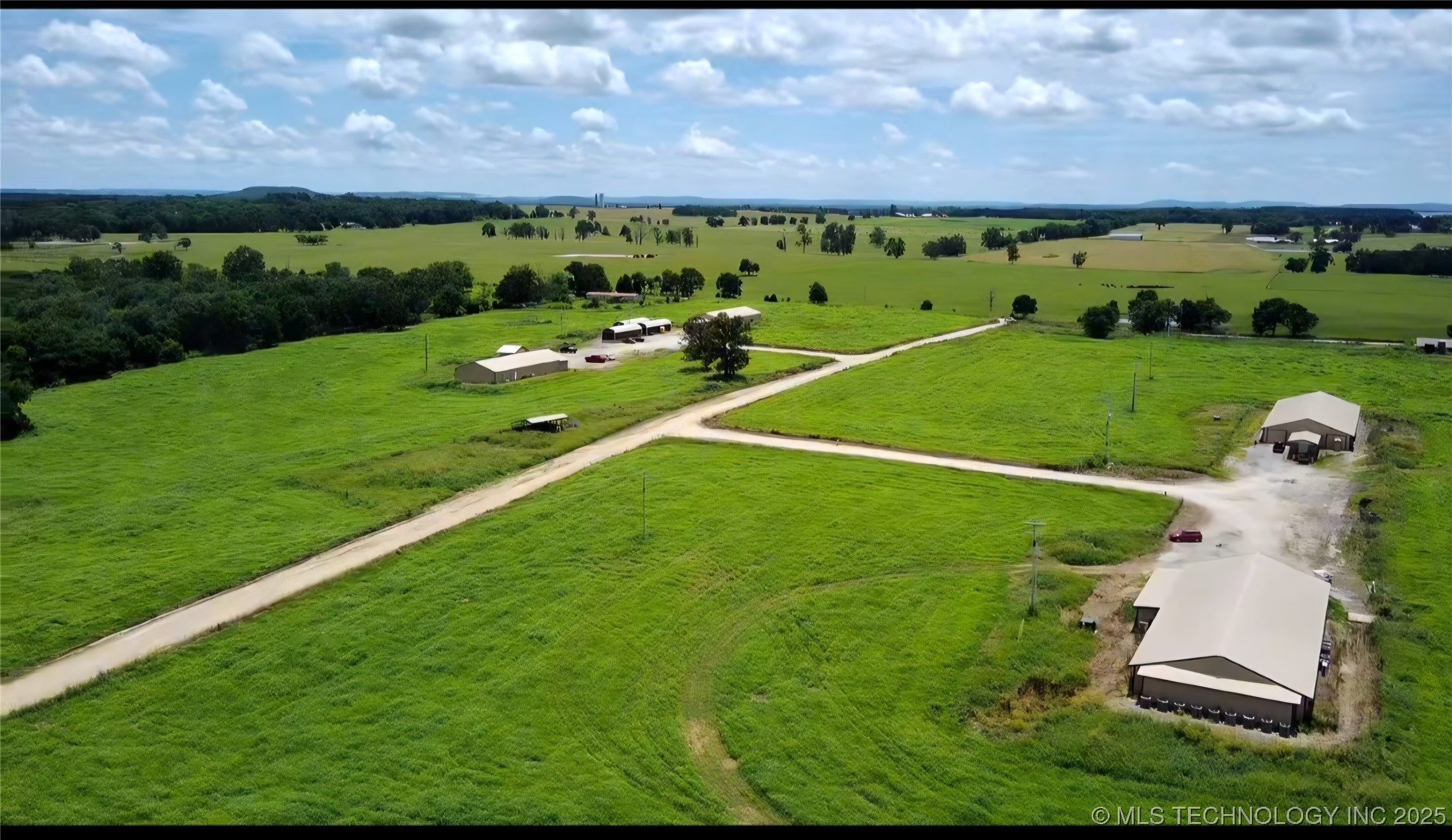 470389 E 650 Road Property Photo 10