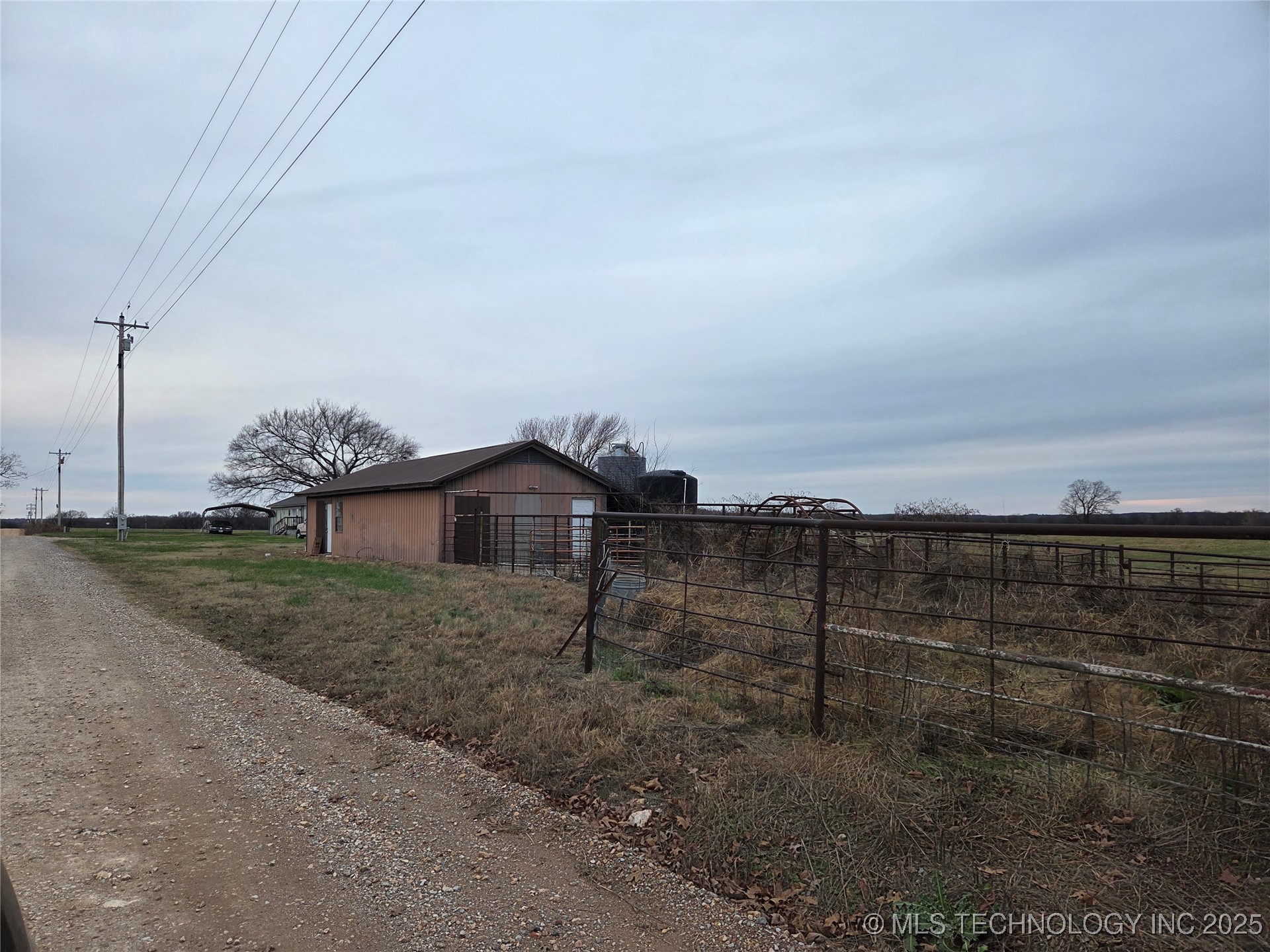 470389 E 650 Road Property Photo 21