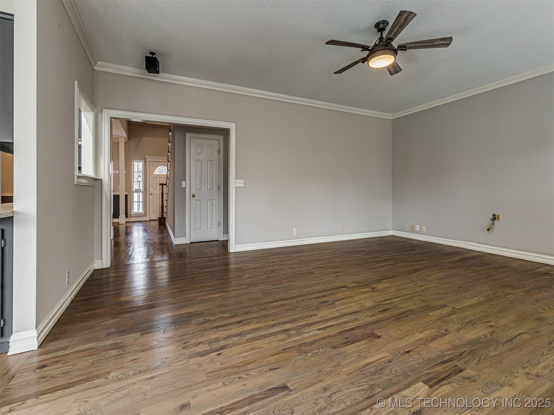 12512 S 18th Circle E Property Photo 16