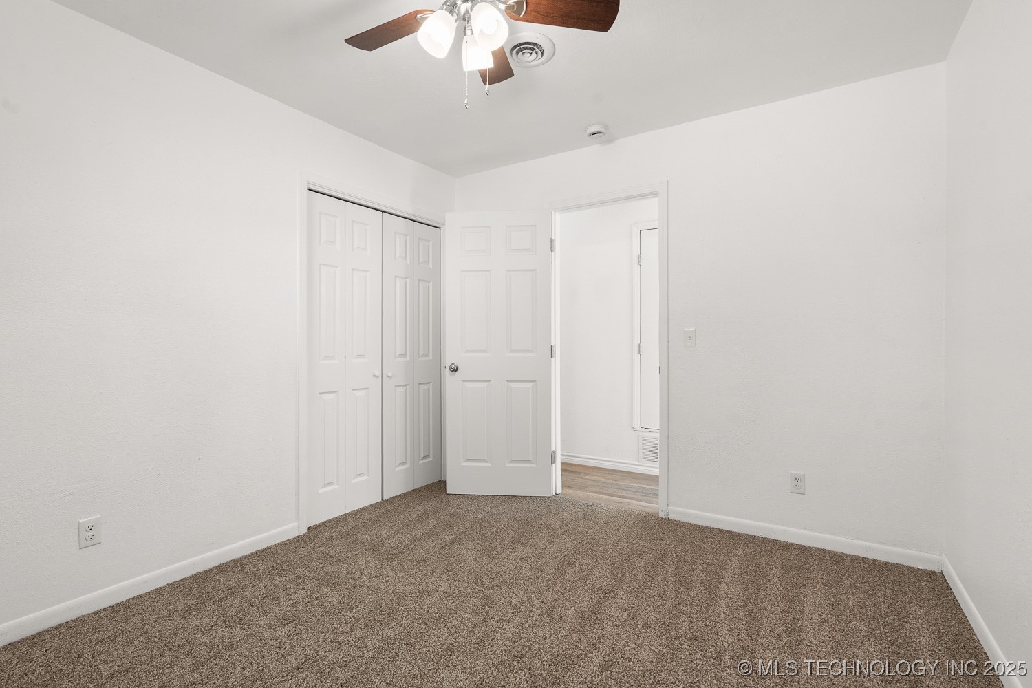 114 Laurel Street Property Photo 14