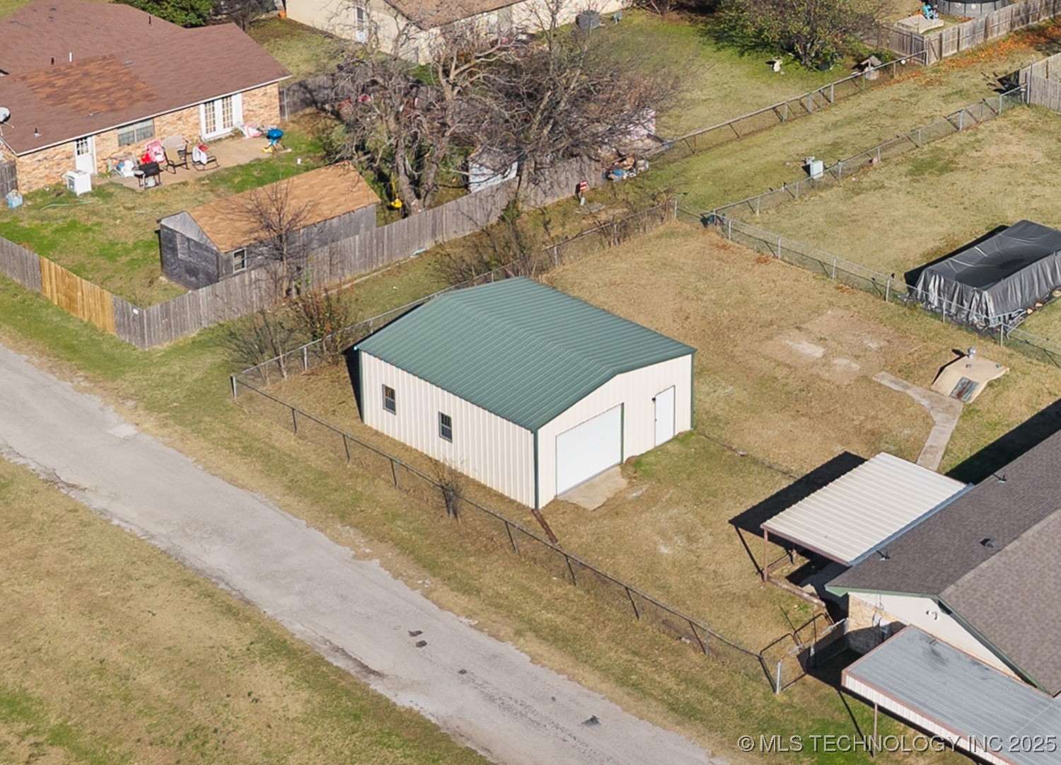 114 Laurel Street Property Photo 23