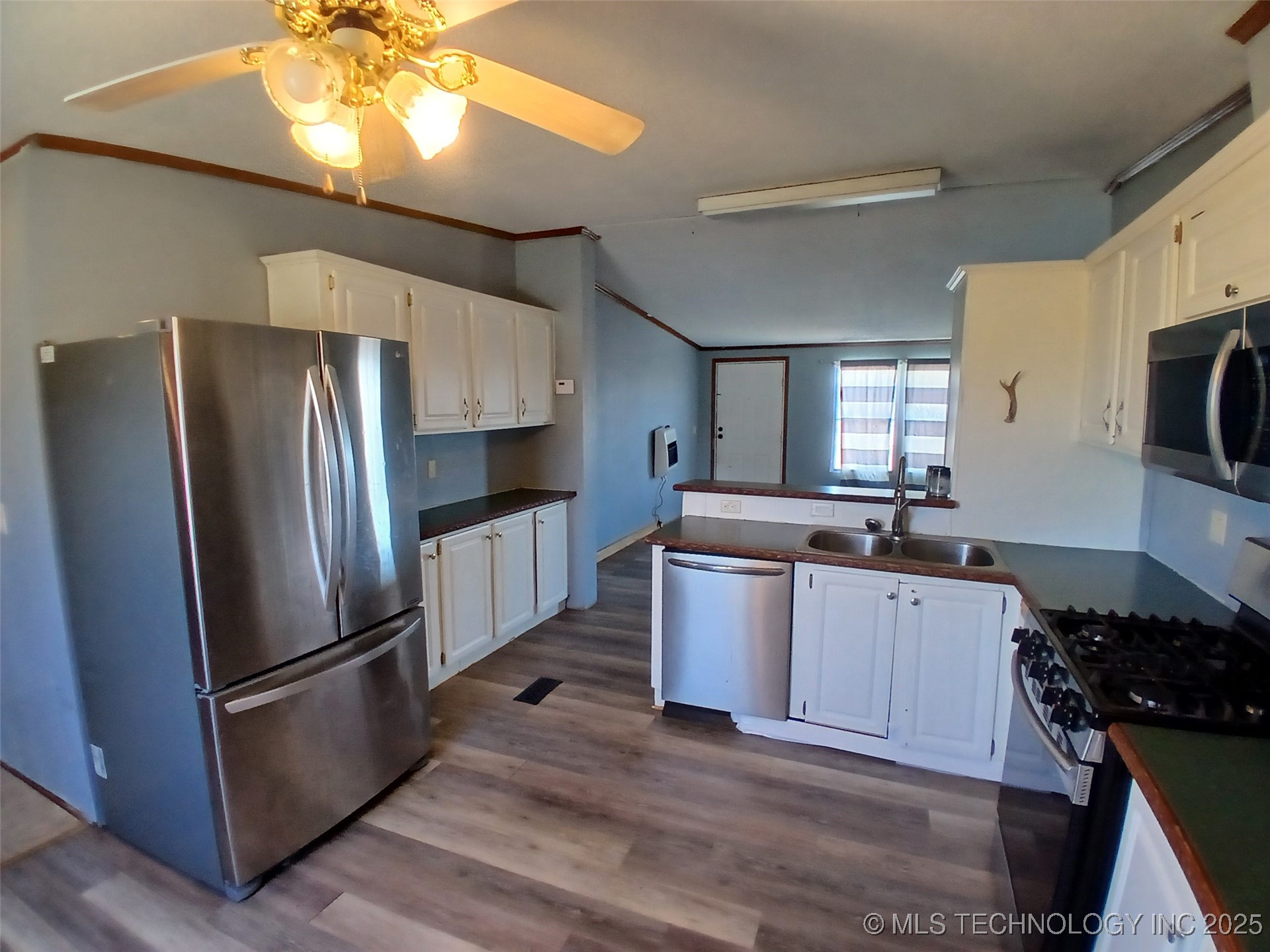 117217 S 4090 Road Property Photo 5