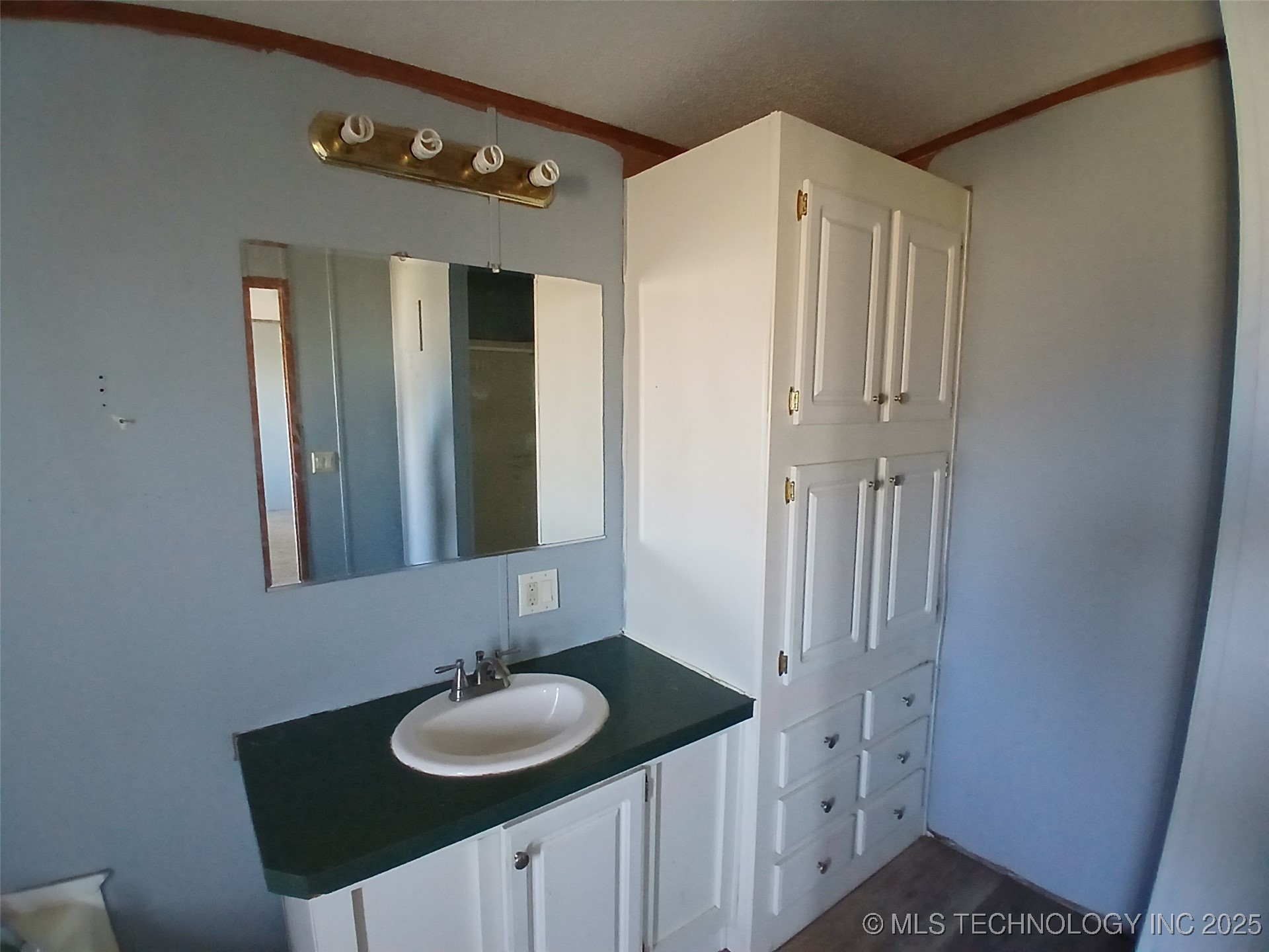 117217 S 4090 Road Property Photo 15