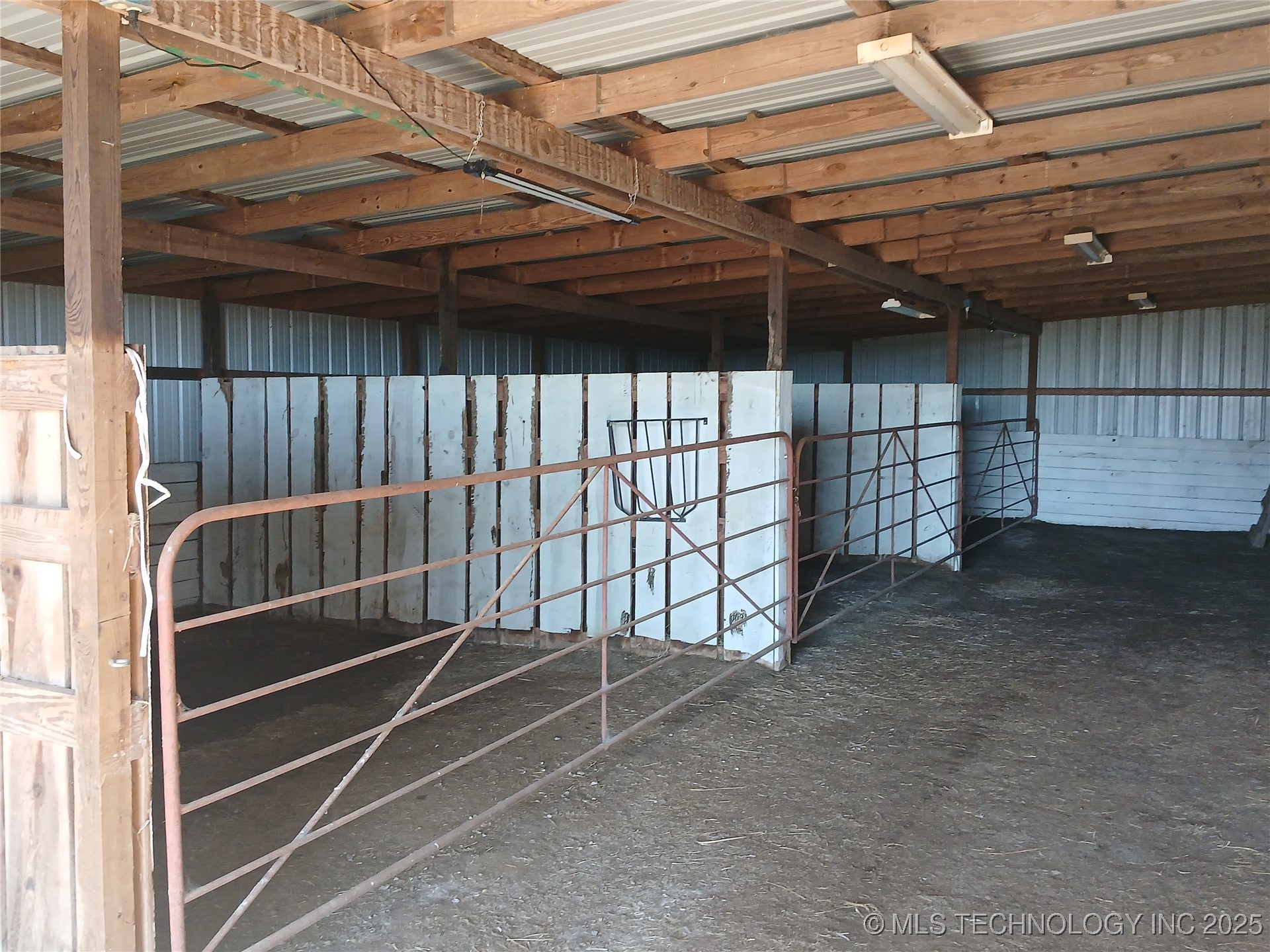 117217 S 4090 Road Property Photo 23